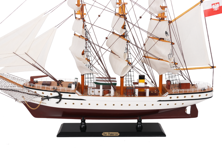 Model van zeilschip Dar Pomorza 80cm, personaliseerbaar met gravure