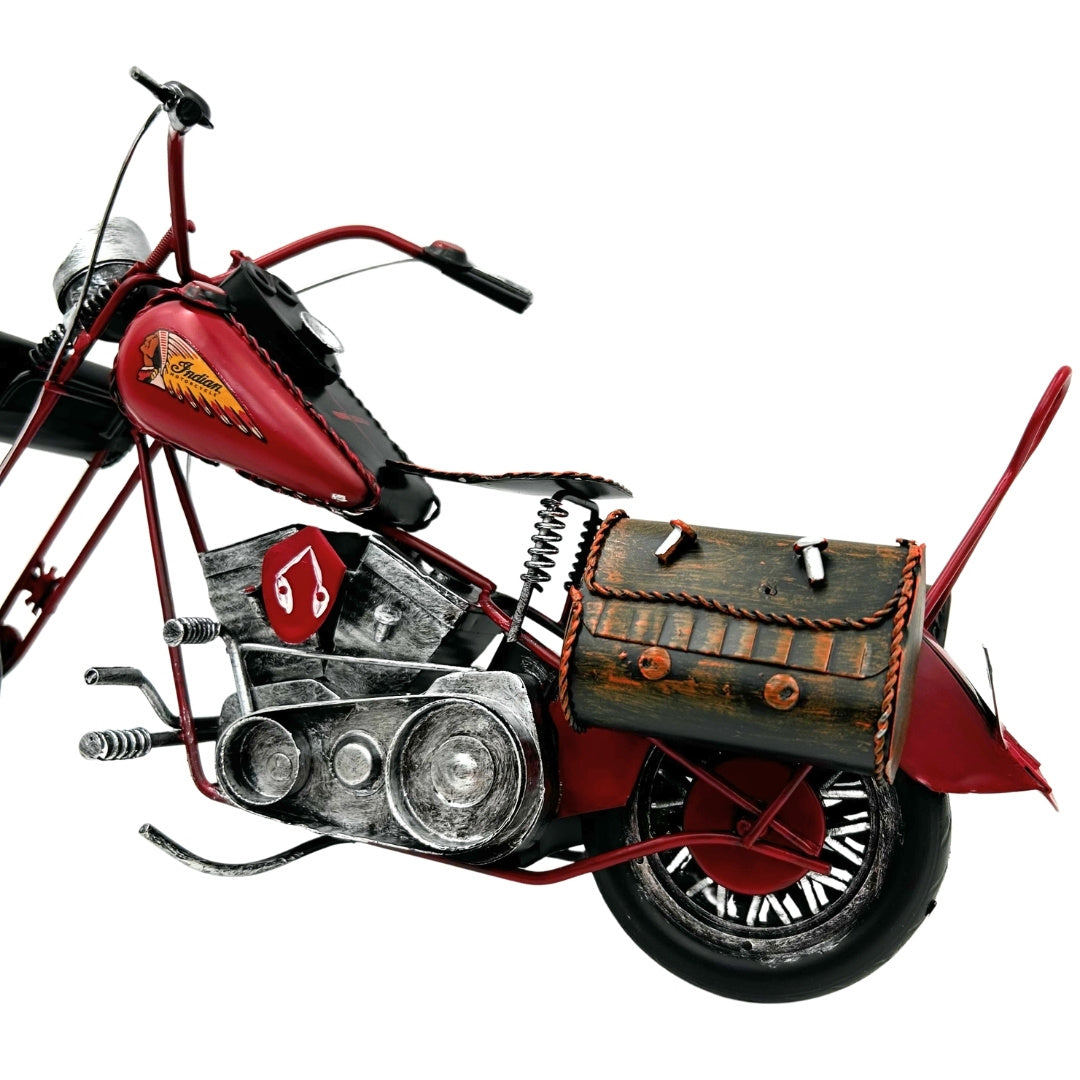 Groot metalen model van een klassieke choppermotor in rood met mogelijkheid tot personalisatie door gravure