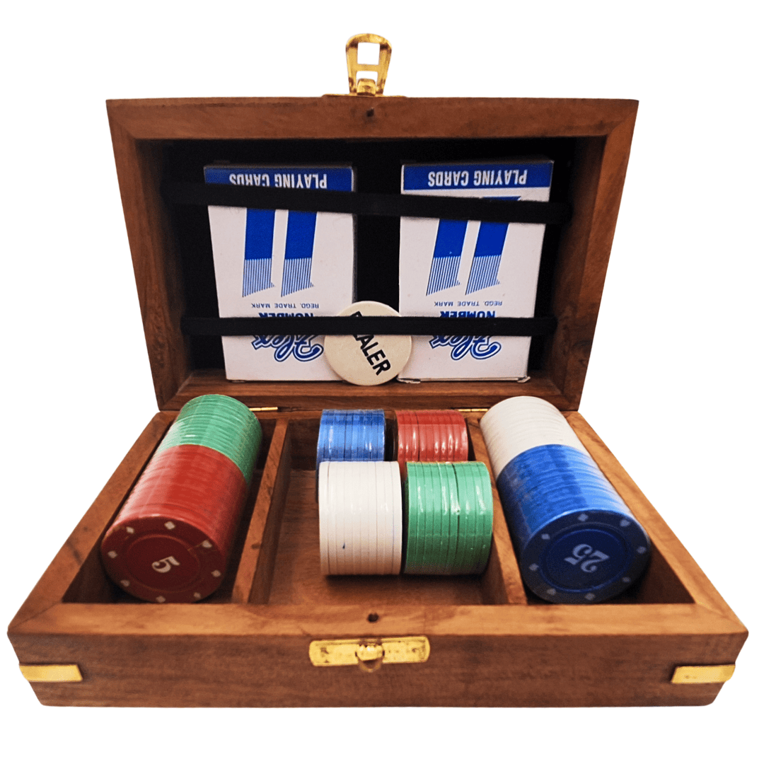 Elegante pokerset in houten doos met gravure