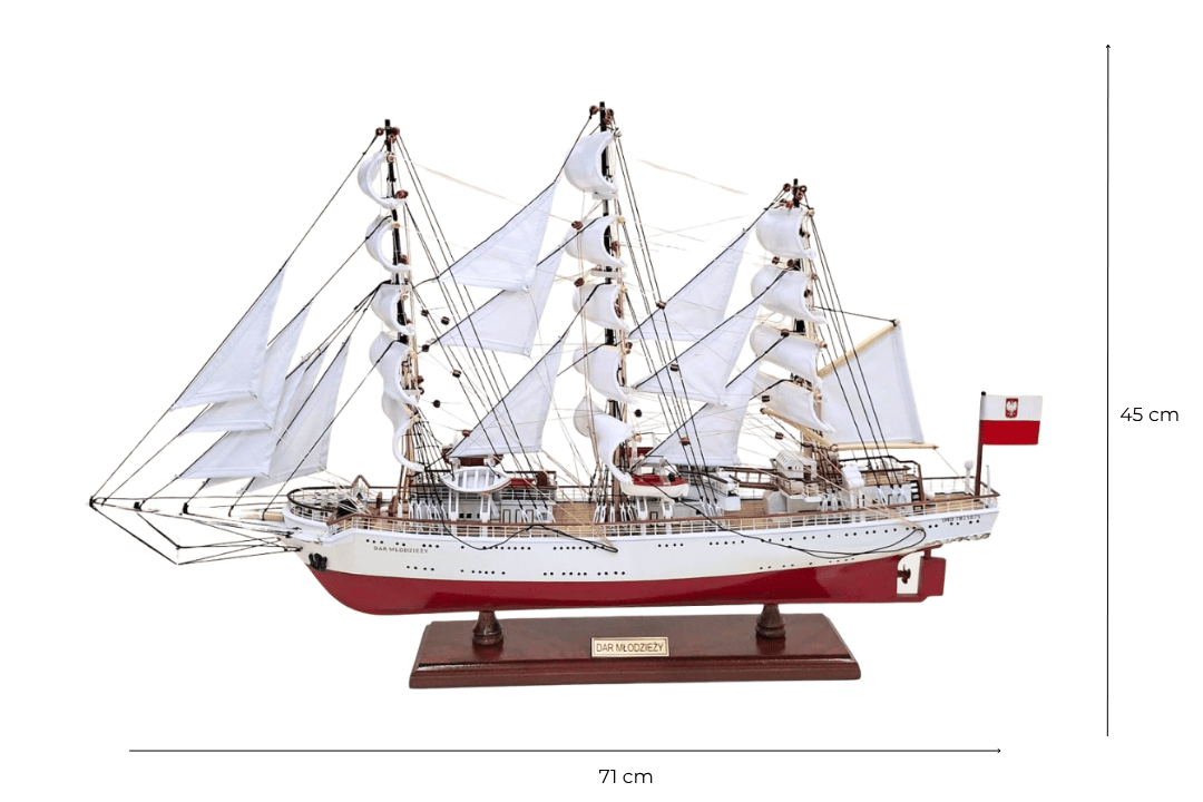 Exclusief model van het zeilschip Dar Młodzieży XXL 71 cm, mogelijkheid tot personalisatie door gravure