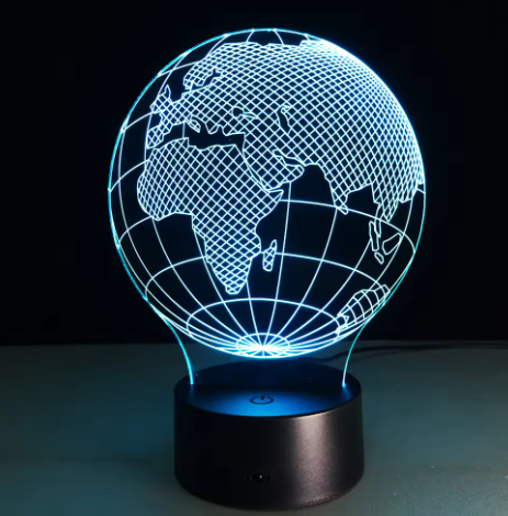 LED-lamp Wereldbol met 7 lichtkleuren, mogelijkheid tot personalisatie door gravure, ideaal cadeau voor een reiziger, hoogte 17 cm, USB-kabel