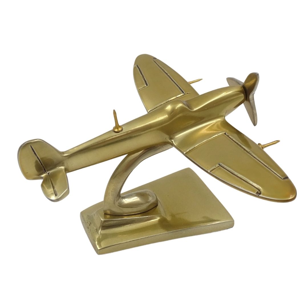 Modelvliegtuig Spitfire goud WWII-jachtvliegtuig, personaliseerbaar met gravure – elegant cadeau voor luchtvaartliefhebbers, gemaakt van aluminium, afmetingen 15 × 13 × 8 cm