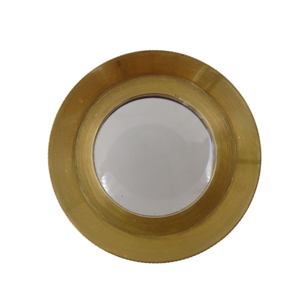 Vergrootglas op driepoot MAG-0015 met messing behuizing, goudkleur, mogelijkheid tot personalisatie met gravure, ideaal als cadeau voor juweliers en filatelisten, hoogte 7 cm, vergroting x3