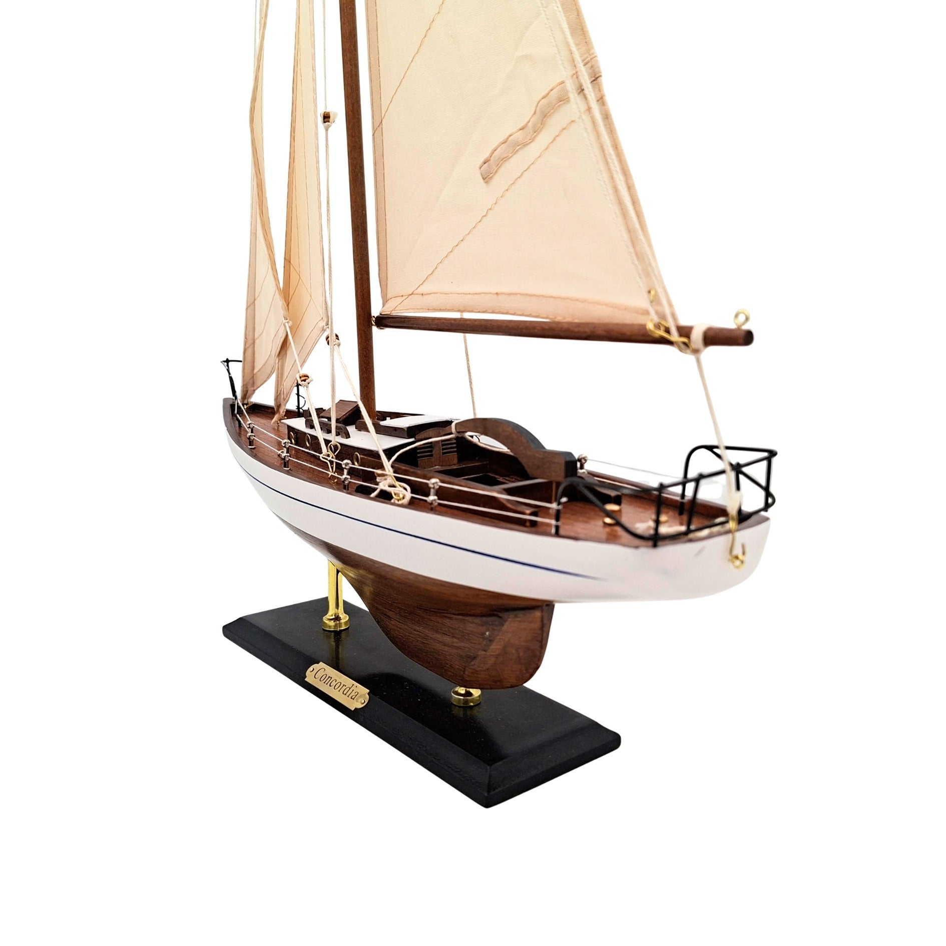 Model van zeiljacht 66 cm met mogelijkheid tot personalisatie met gravure