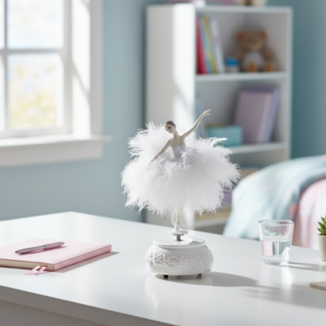 Muziekdoos ballerina Sneeuwkoningin beweegbaar 23,5 cm met gravure