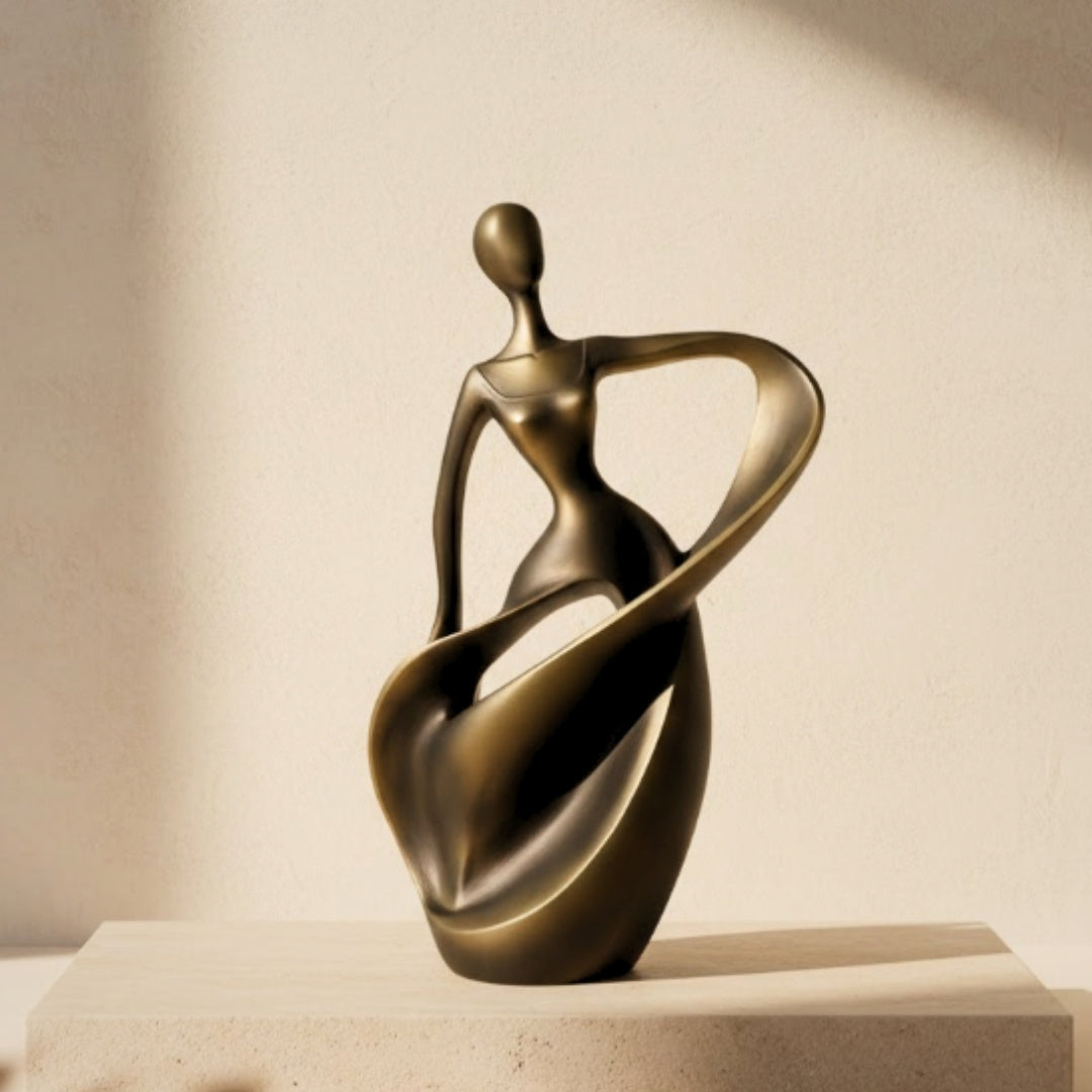 Beeldje van een danseres in antiek goud 24cm met mogelijkheid tot personalisatie met gravure