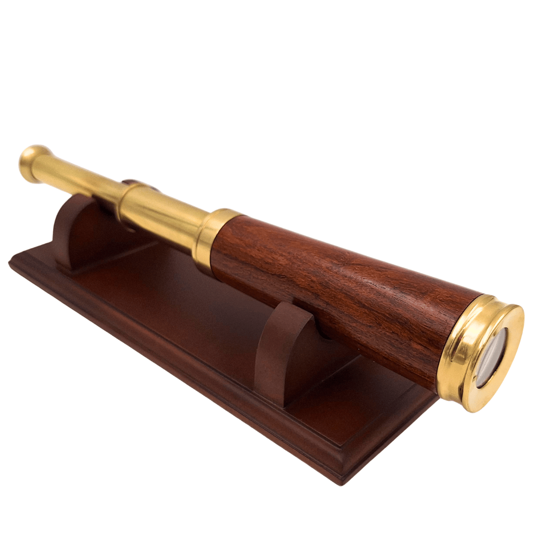 Messing-houten telescoop met mogelijkheid tot personalisatie met gravure op elegante houten voet