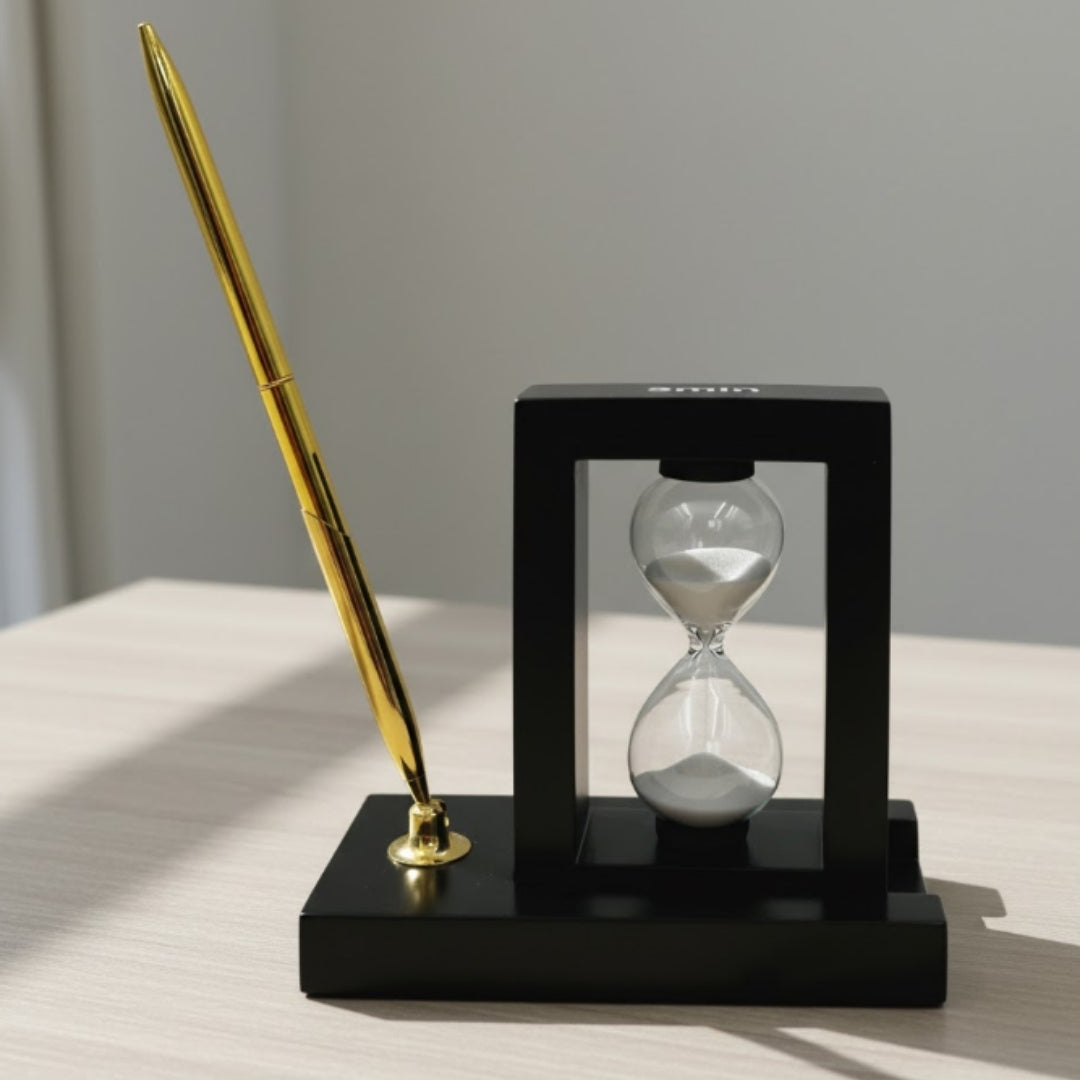 Decoratieve bureauset met zandloper 3 minuten en penhouder met gravure