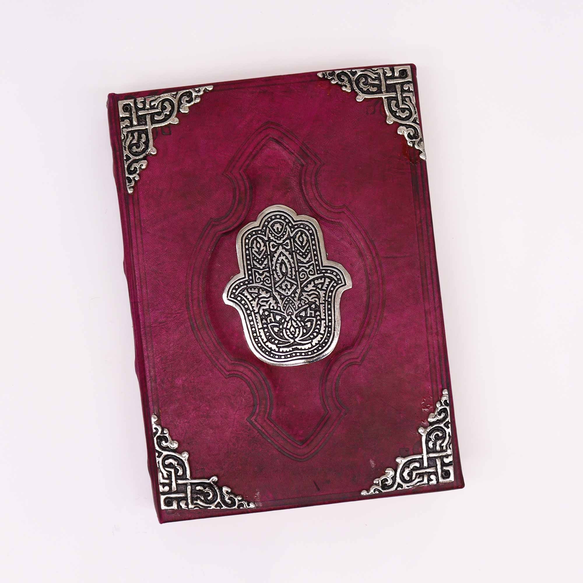 Hefty Red Tan Book met Hamsa-decoratie