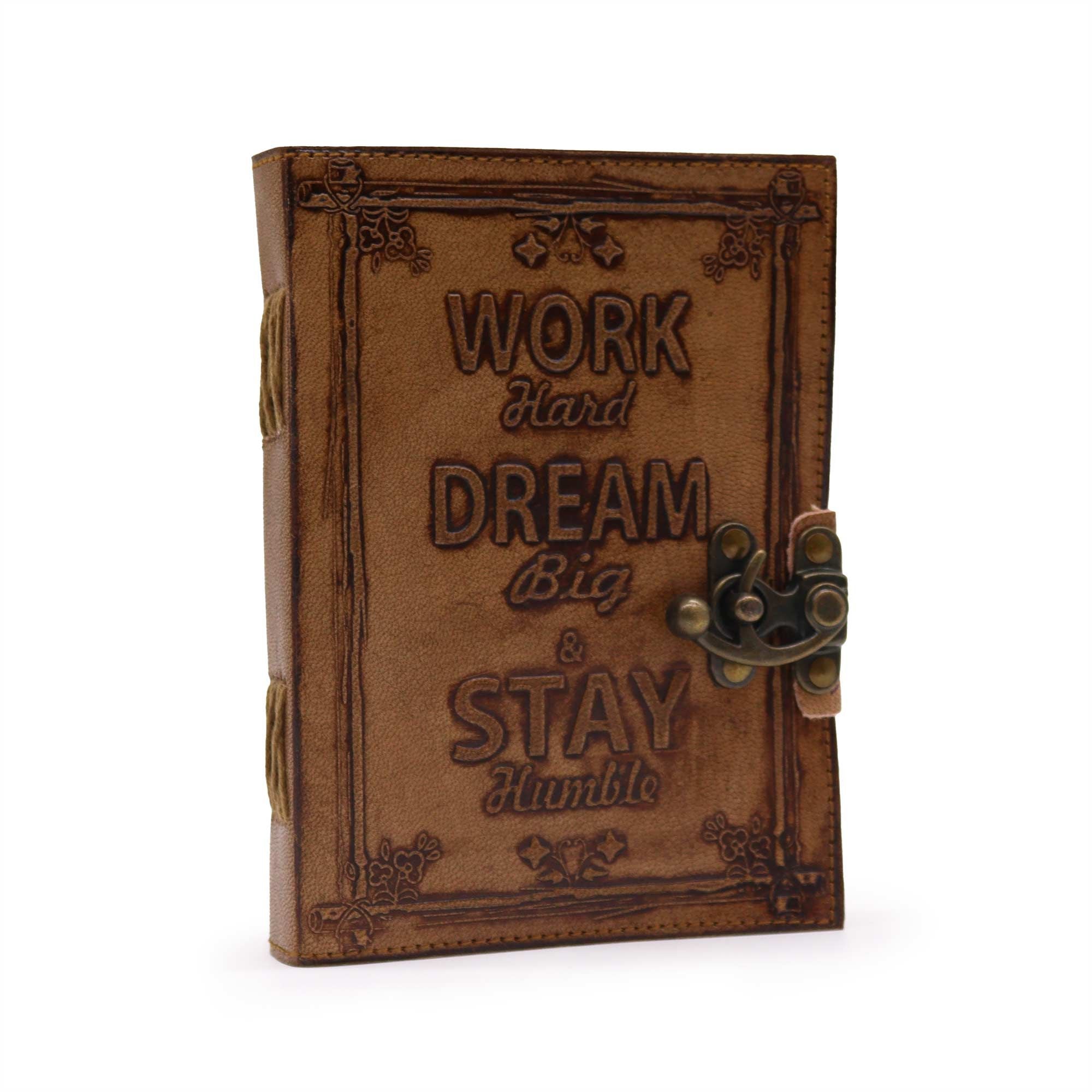 Dagboek voor dromen en werk - leren notitieboek met reliëfdruk, lichtbruin, 13x18 cm