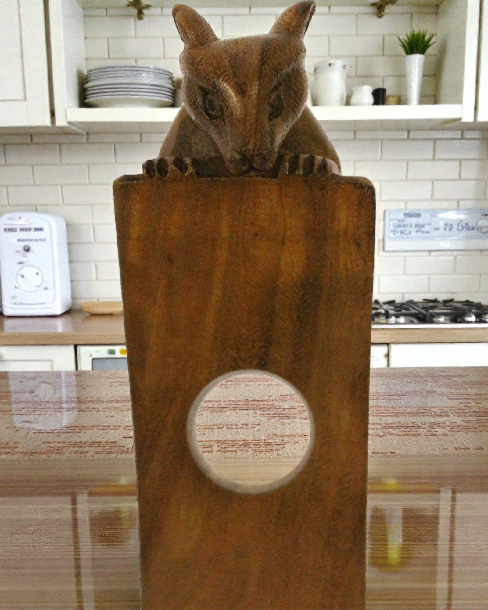 Bosbalans – gesneden evenwichtige wijnhouder met muisje