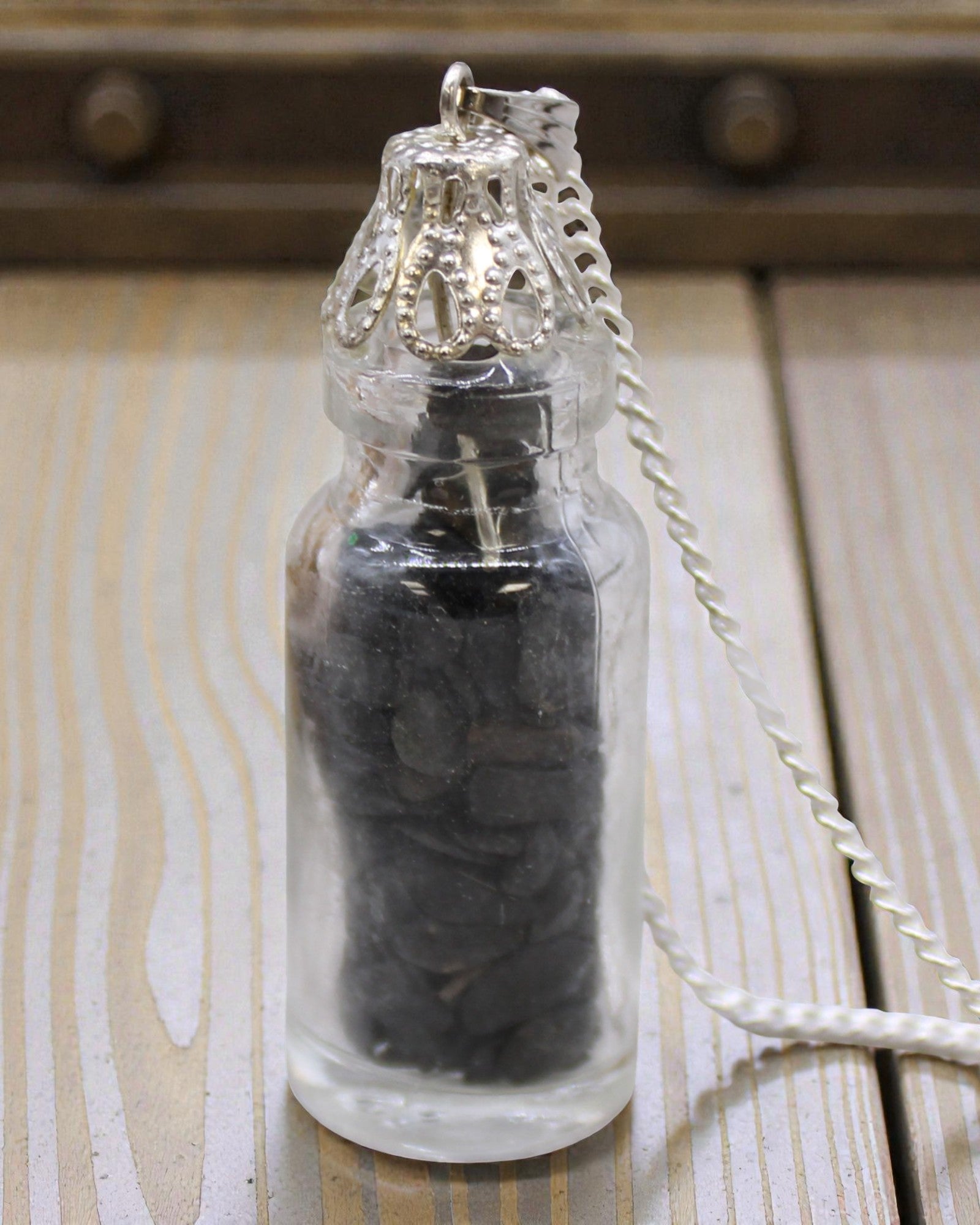 Flessengroene Krachttalisman – Ketting met Zwarte Onyx