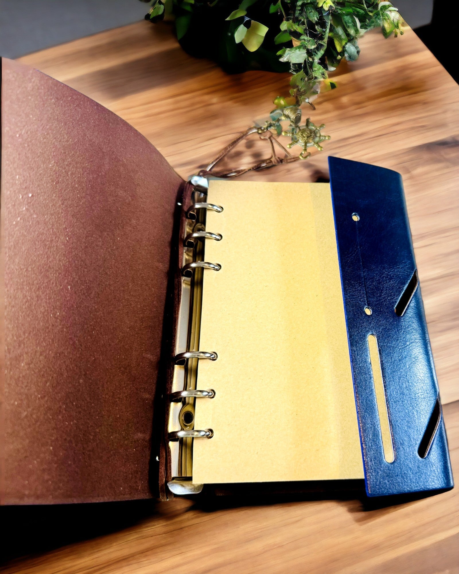 Vintage Zeilnotitieboek A6 of A7 formaat - met Kompasmotief en Gelagerde Bladen - Verkrijgbaar in verschillende Kleuropties, mogelijkheid tot graveren