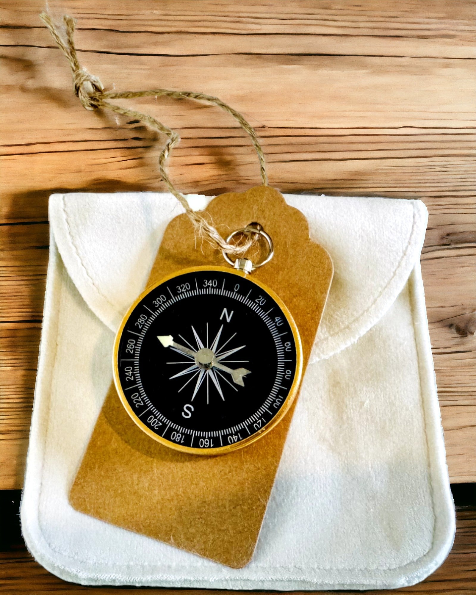 Compact Navigatiekompas met Metalen Afwerking – Onmisbaar voor Elke Reiziger, met Gravure