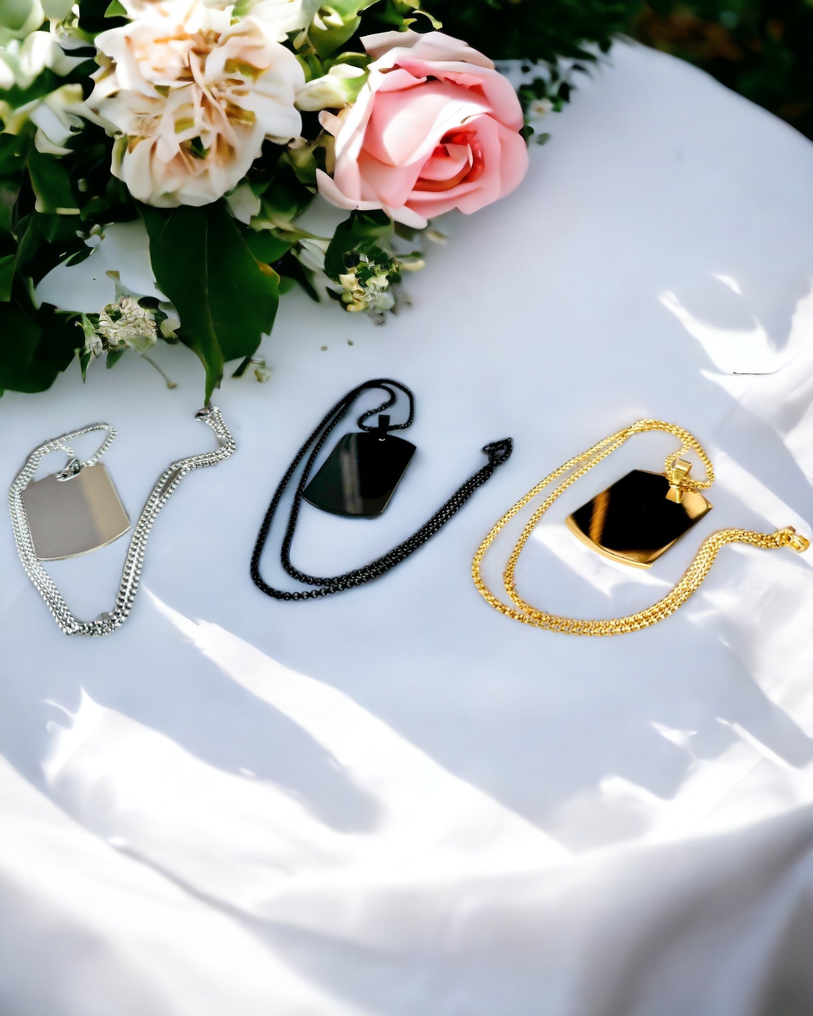 Ketting met Dog Tag "Drie Tintjes Stijl" - Identiteitsplaatje - Elegante Hanger van Roestvrij Staal met Gravure Optie