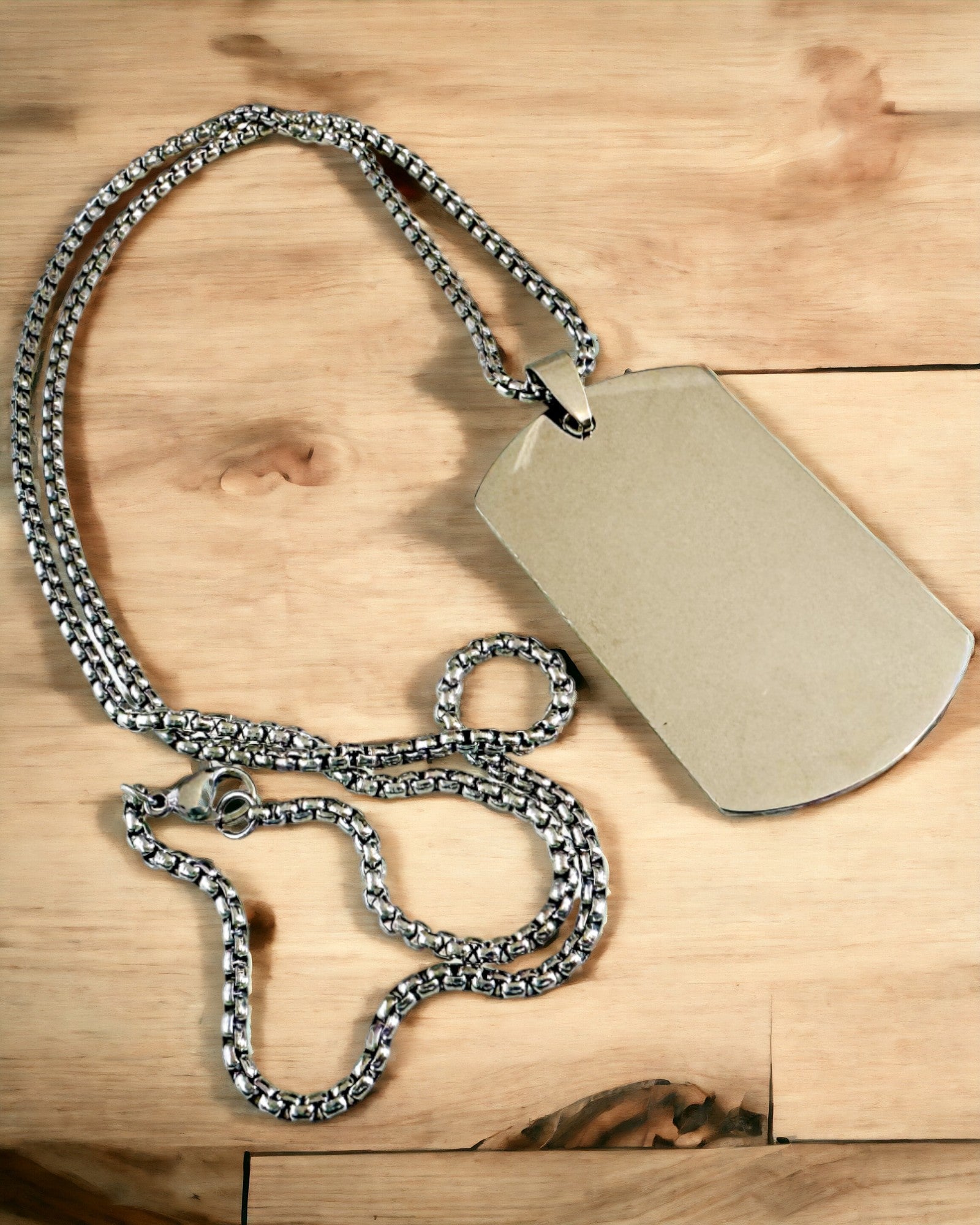 Ketting met Dog Tag "Drie Tintjes Stijl" - Identiteitsplaatje - Elegante Hanger van Roestvrij Staal met Gravure Optie