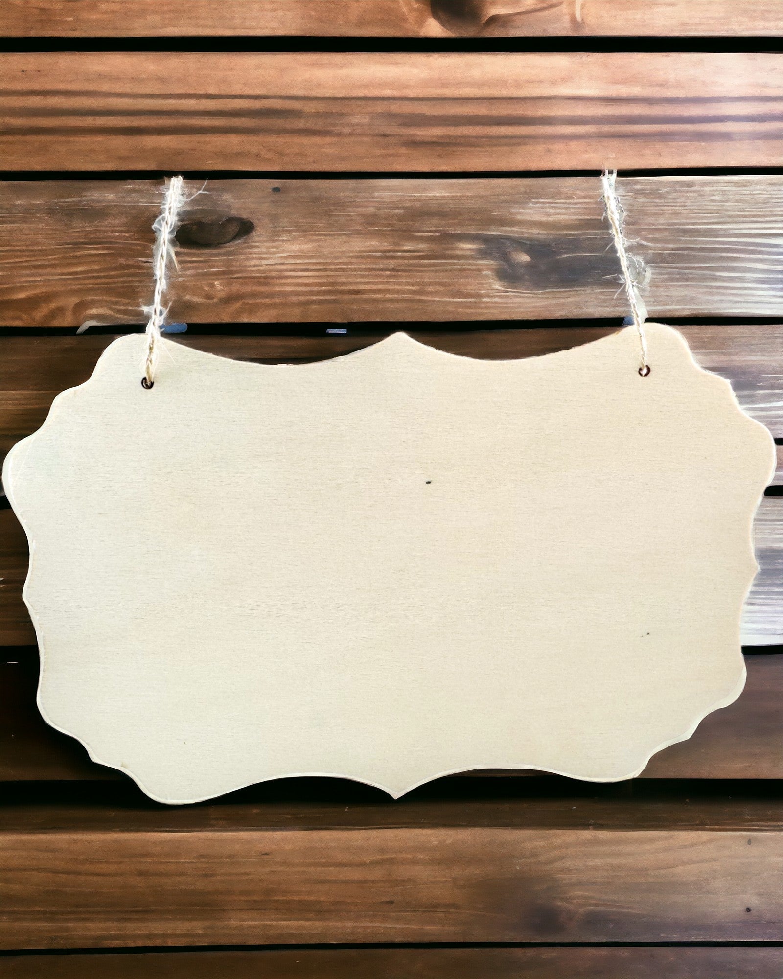 Houten Decoratieve Hanger met Personaliseringsmogelijkheid – Verschillende Vormen