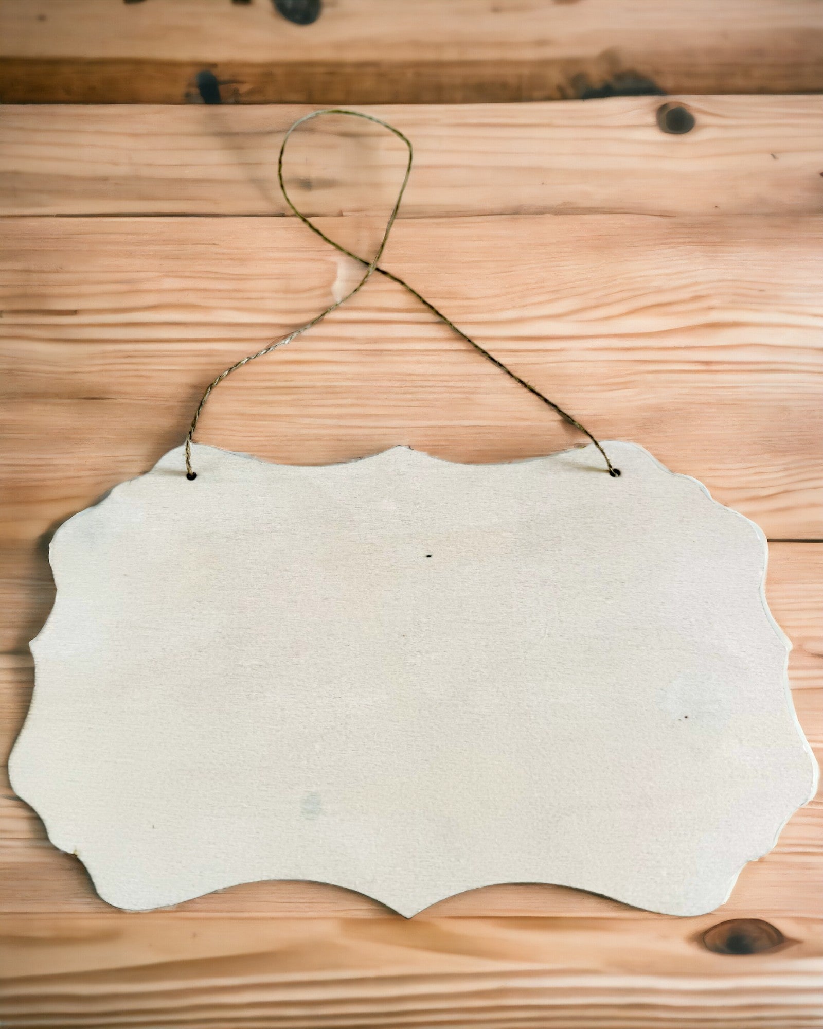 Houten Decoratieve Hanger met Personaliseringsmogelijkheid – Verschillende Vormen