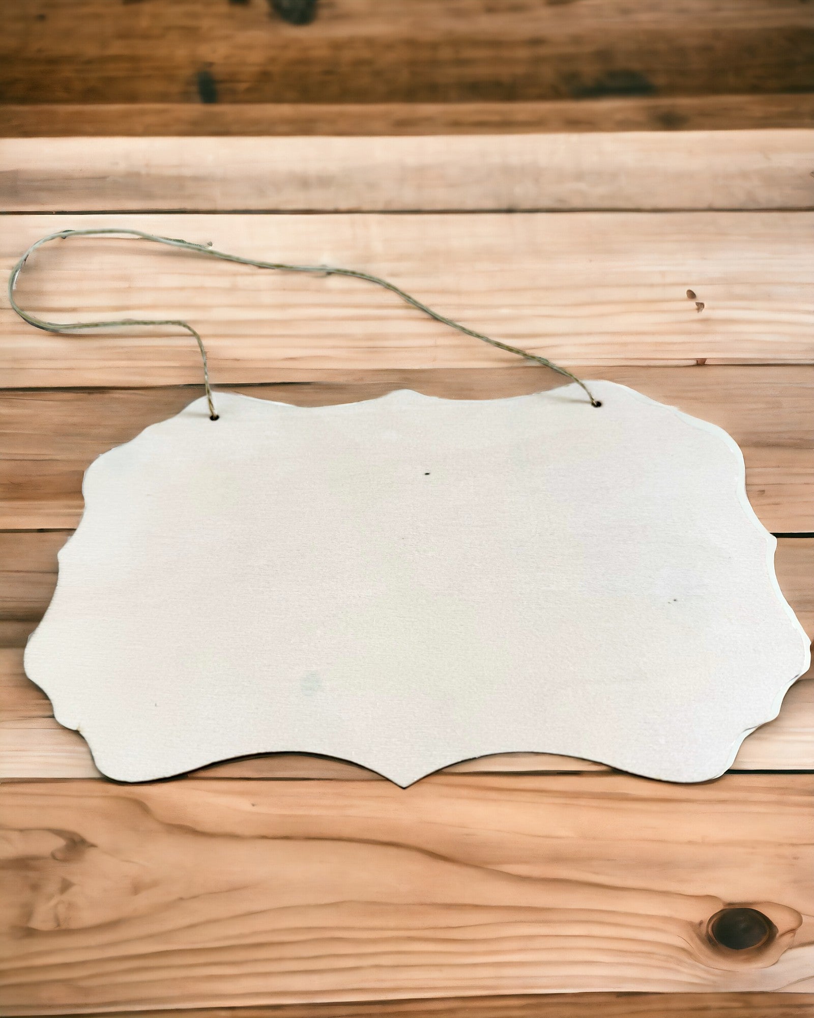 Houten Decoratieve Hanger met Personaliseringsmogelijkheid – Verschillende Vormen