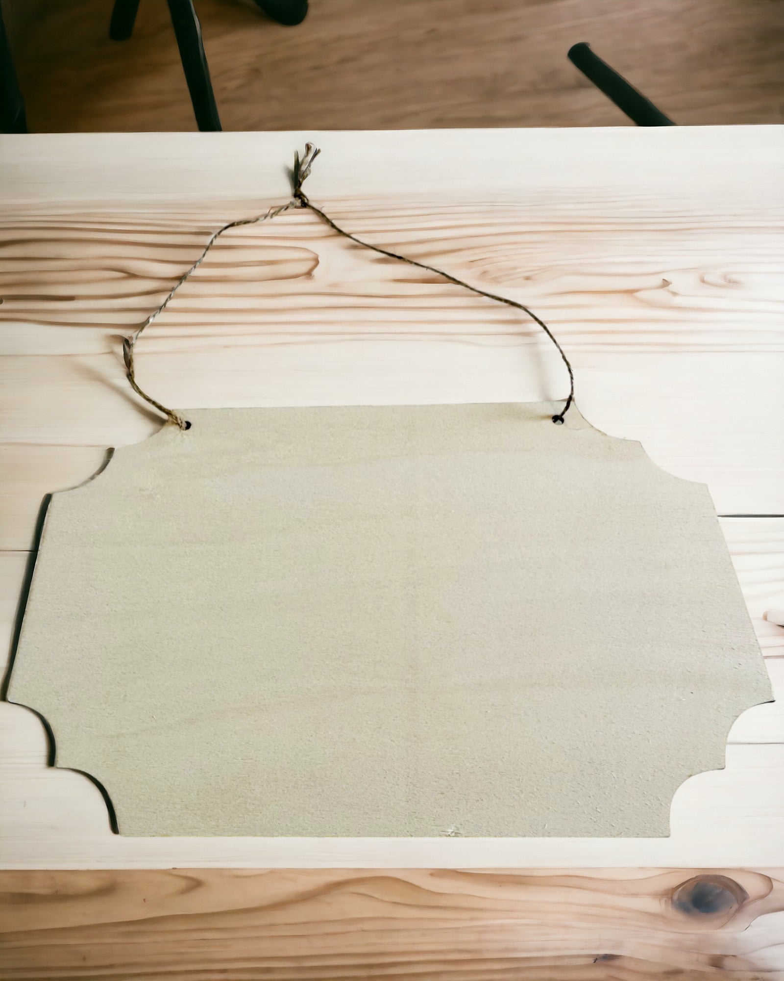 Houten Decoratieve Hanger met Personaliseringsmogelijkheid – Verschillende Vormen