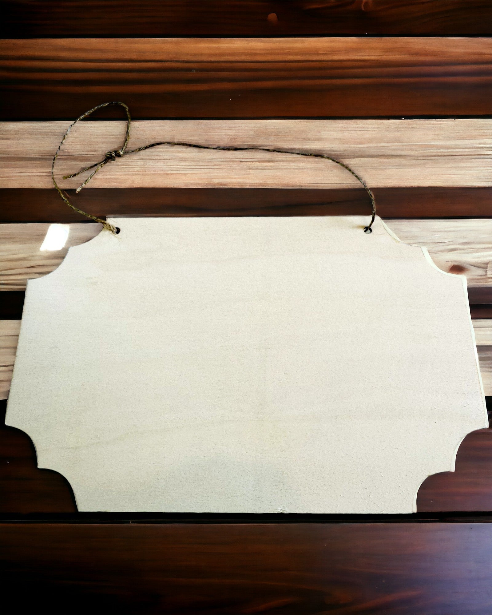 Houten Decoratieve Hanger met Personaliseringsmogelijkheid – Verschillende Vormen