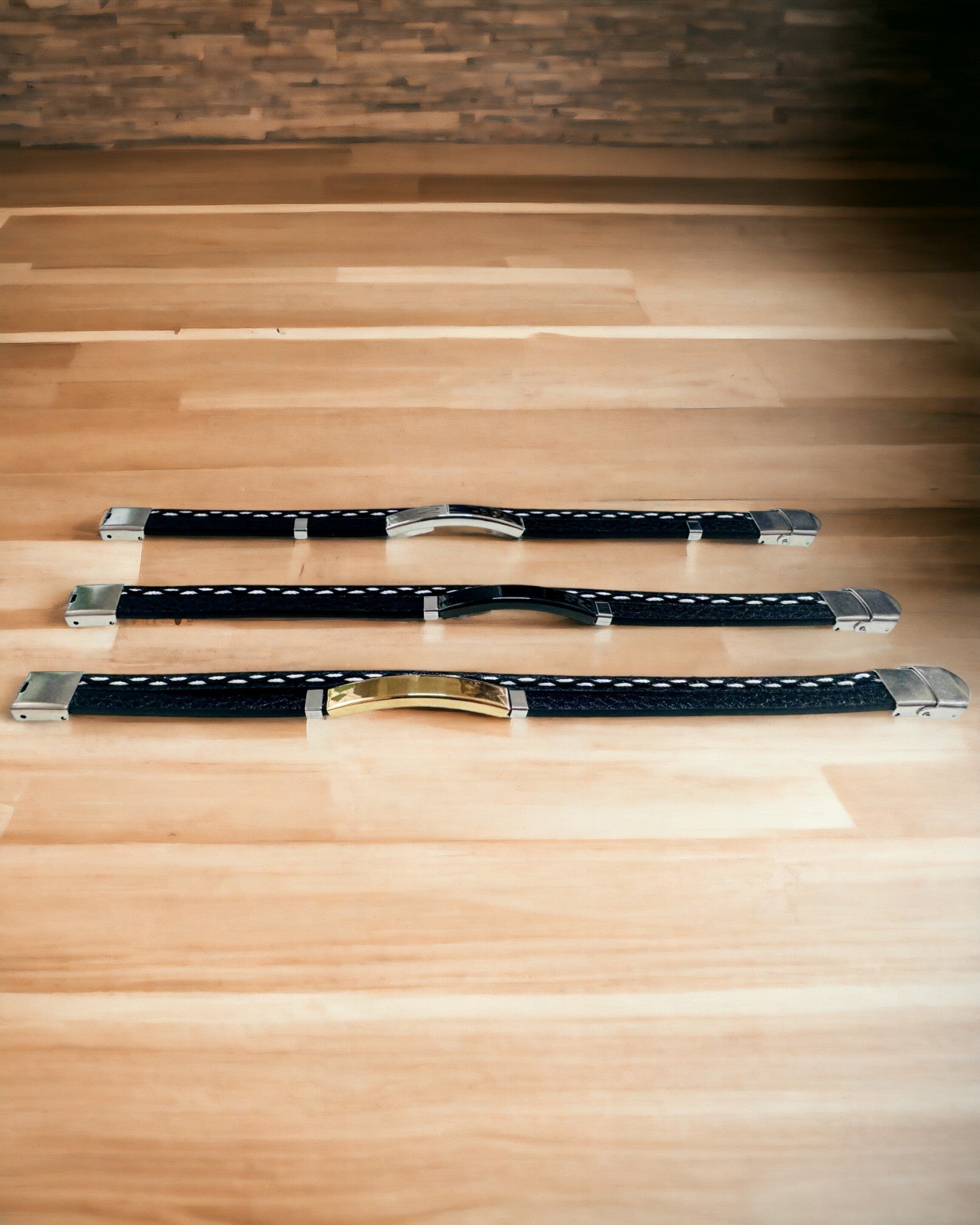 Sportarmband van PU-leer en roestvrij staal met graveermogelijkheid – 3 kleuren