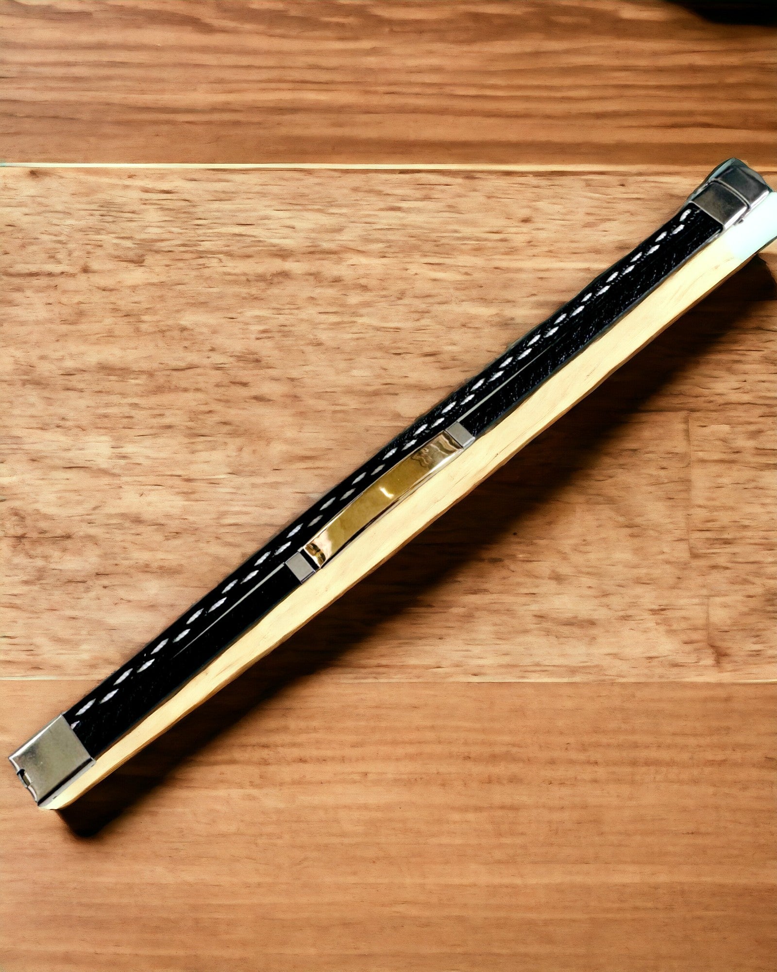 Sportarmband van PU-leer en roestvrij staal met graveermogelijkheid – 3 kleuren