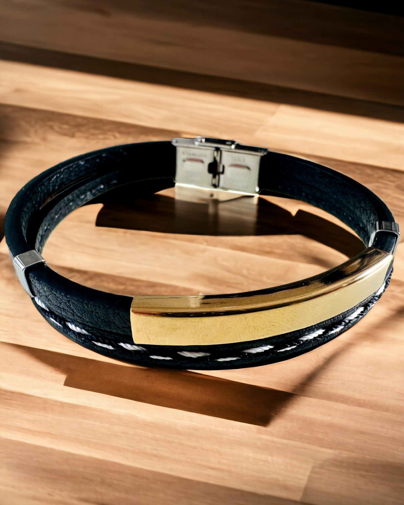 Sportarmband van PU-leer en roestvrij staal met graveermogelijkheid – 3 kleuren