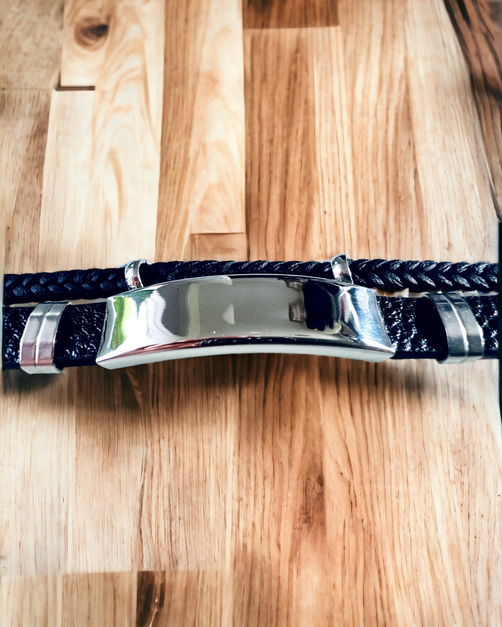 Herenarmband van PU-leer en roestvrij staal met graveermogelijkheid – Verkrijgbaar in twee kleuropties