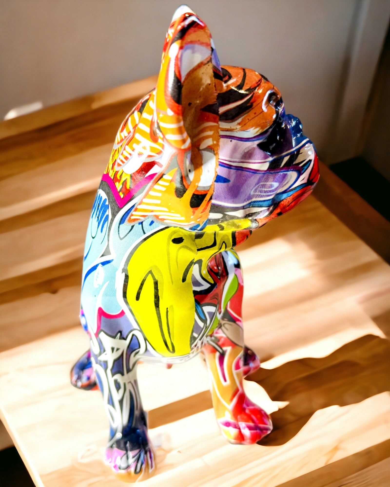 Handgemaakte Franse Bulldog Beeldje in Street Art Stijl met Gravure Optie