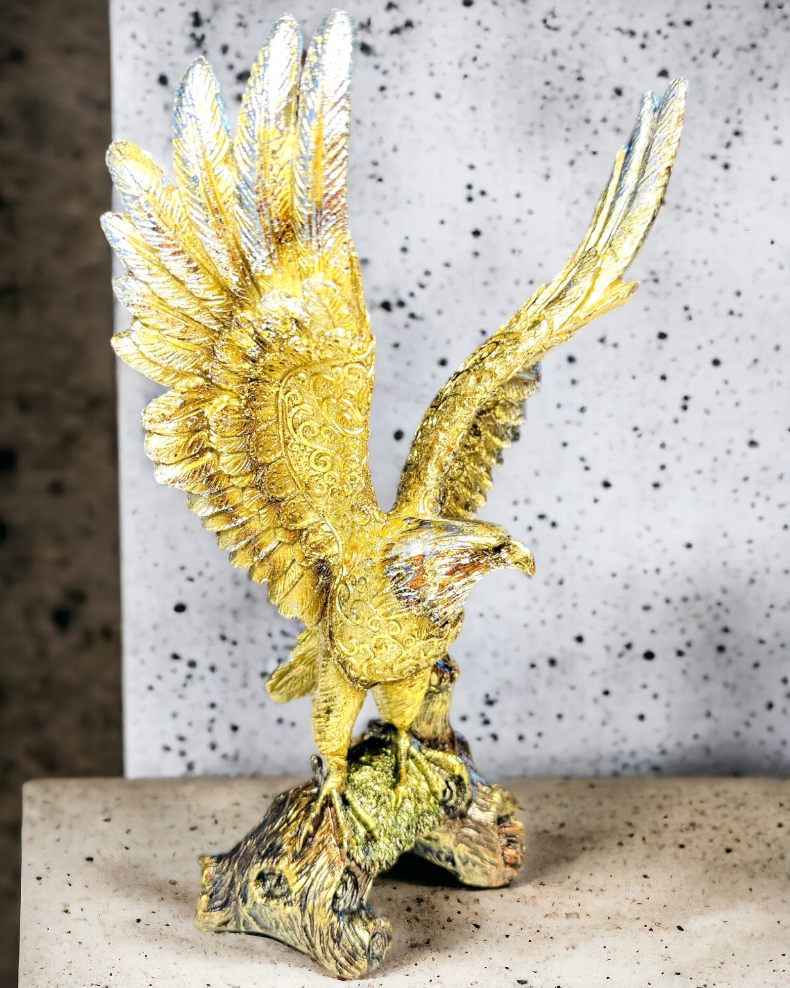 Statuet "Gouden Adelaar" met Personaliseringsoptie - Decoratie van Hars