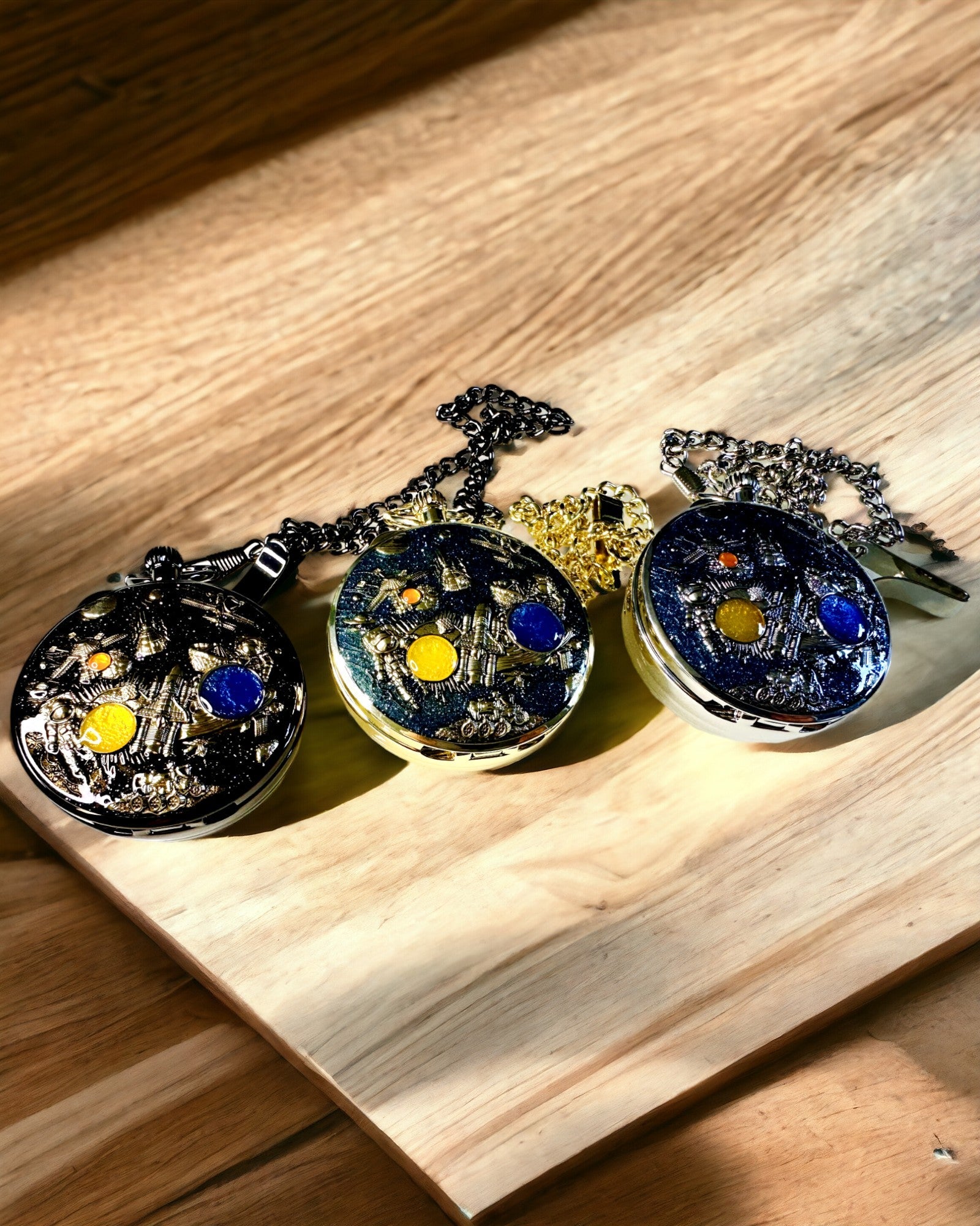 Zakhorloge "Astrum Temporis" - Gouden rand. Mogelijkheid tot personalisatie met gravure