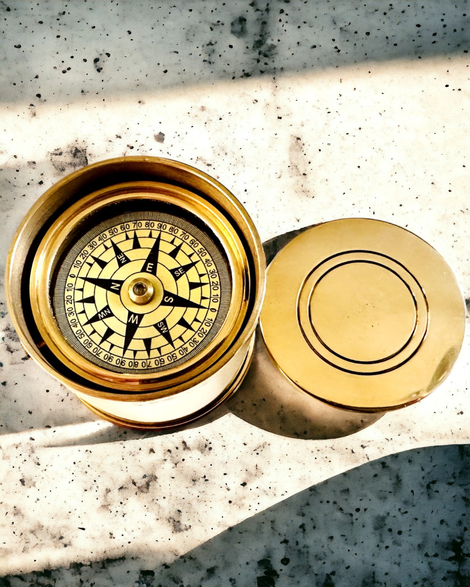 Reiskompas "Bęben Wschód Słońca" – met de mogelijkheid voor personalisatie met gravure