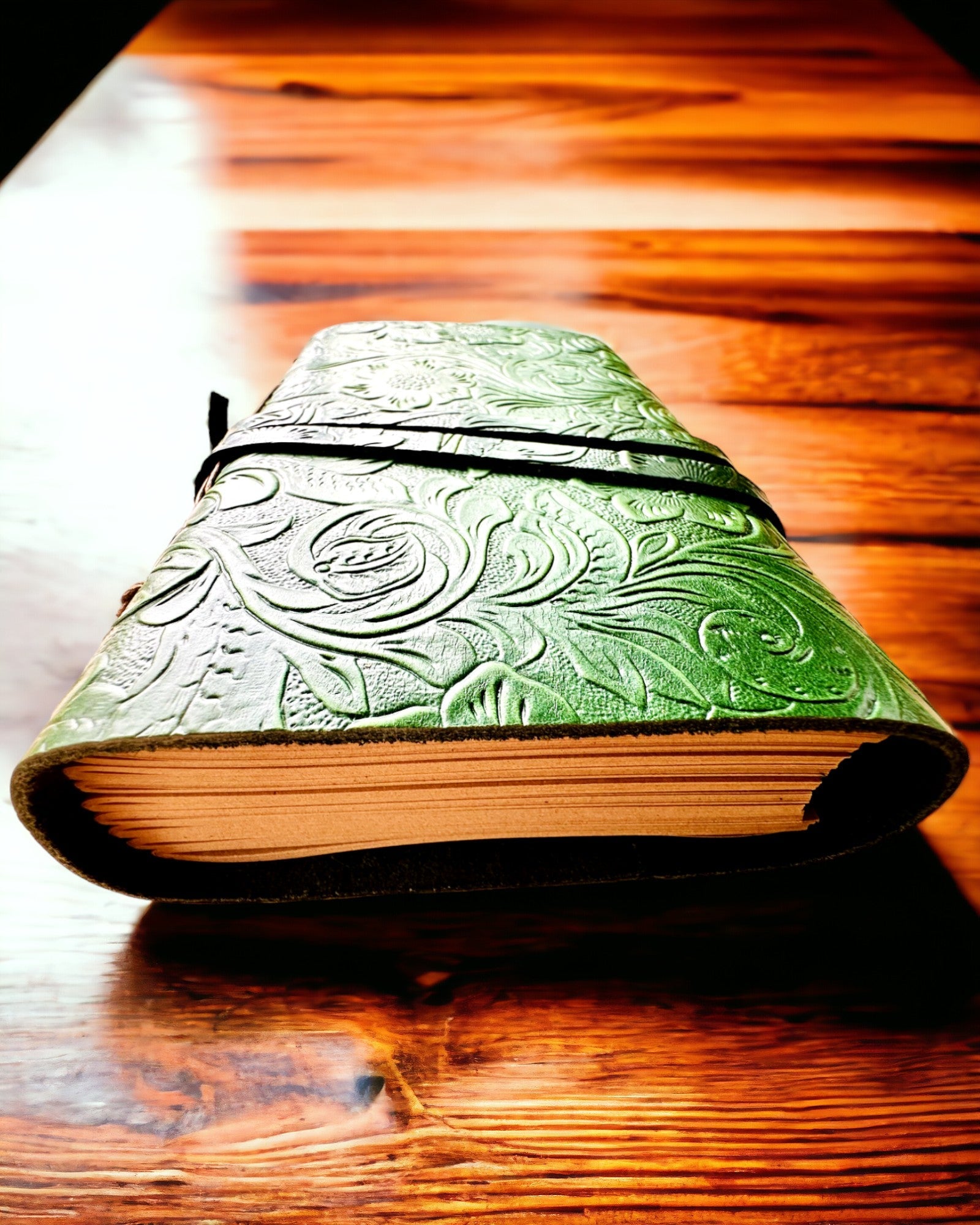 Premium Lederen Notitieboek "Natuurlijke Elegantie" - 200 pagina's, 120g, notitieboek, schetsboek, 2 kleuren beschikbaar, personalisatie met gravure