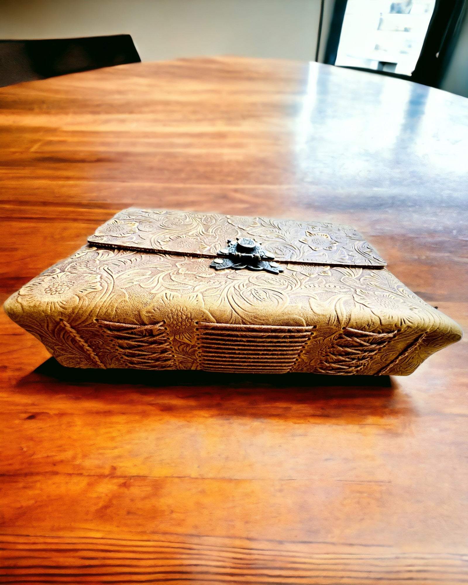 Luxe Retro Notitieboek met Leren Omslag - "Vintage Elegance", 480 pagina's, mogelijkheid tot personalisatie met gravure