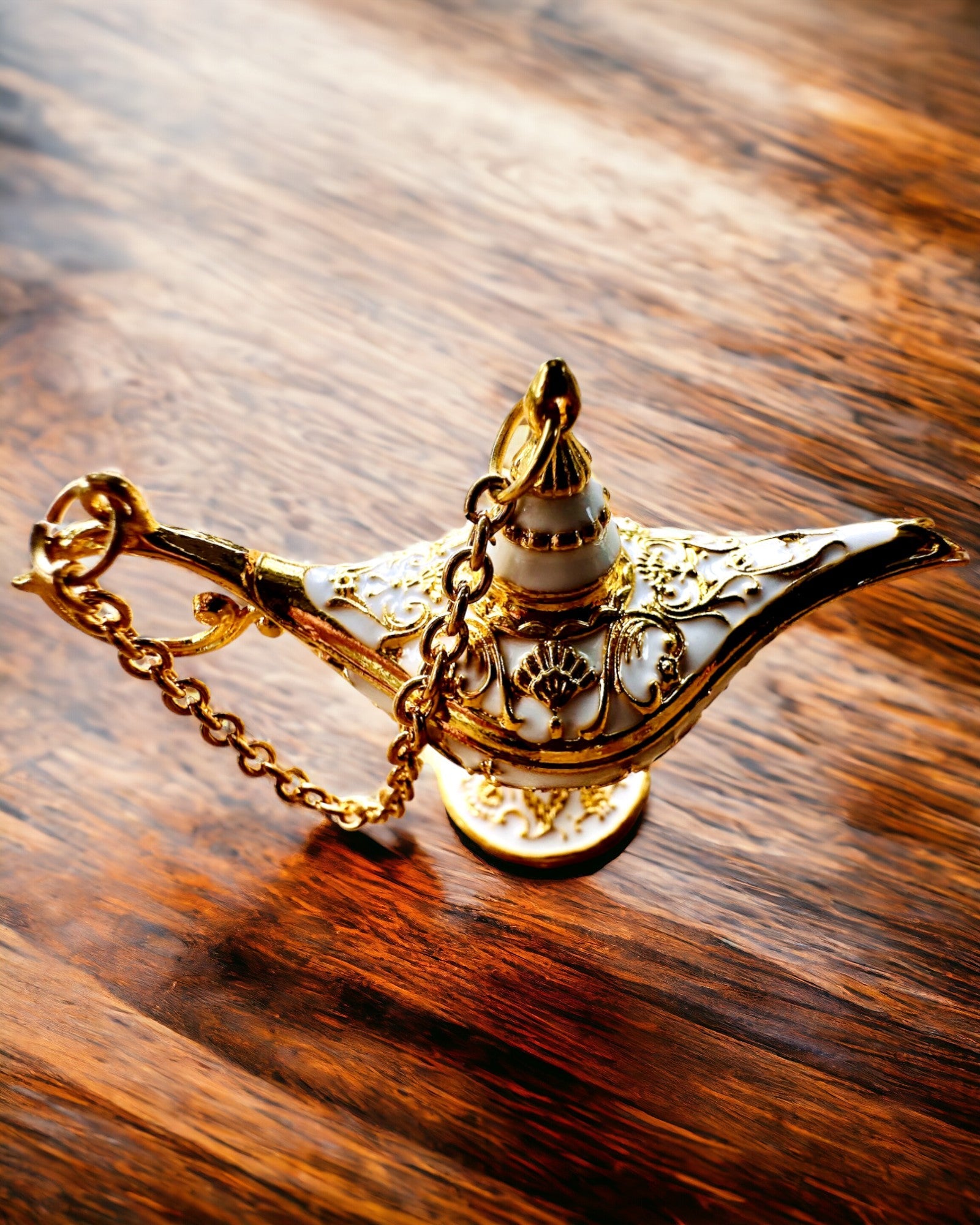 Kleine 4 cm Magische Lamp van Aladdin, sleutelhanger, 6 kleuropties - Betoverde Herinneringen, personalisatie met gravure