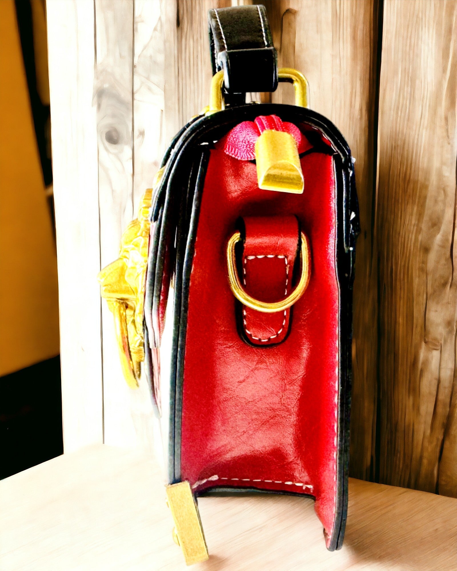 "Królewski Ryk" Vierkante Schoudertas met Leeuwenkop