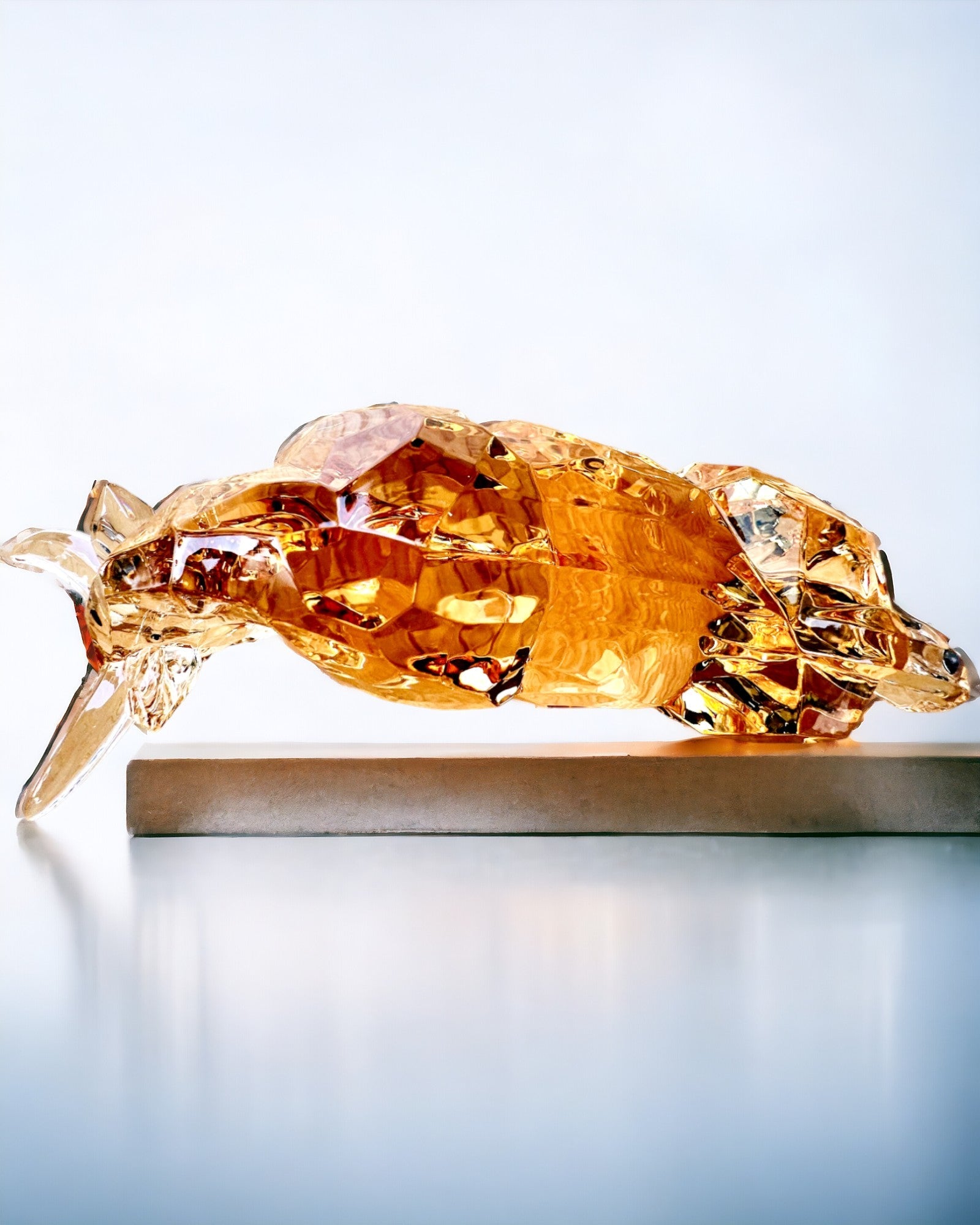 Beeld "Gouden Stier" van Hars, transparant design, mogelijkheid tot personalisatie