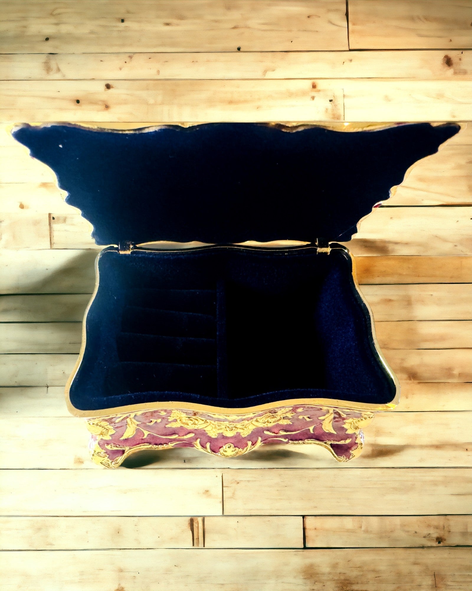 Vintage Stijl Sieraden Organizer – Metalen Schatkistje met Decoratieve Elementen