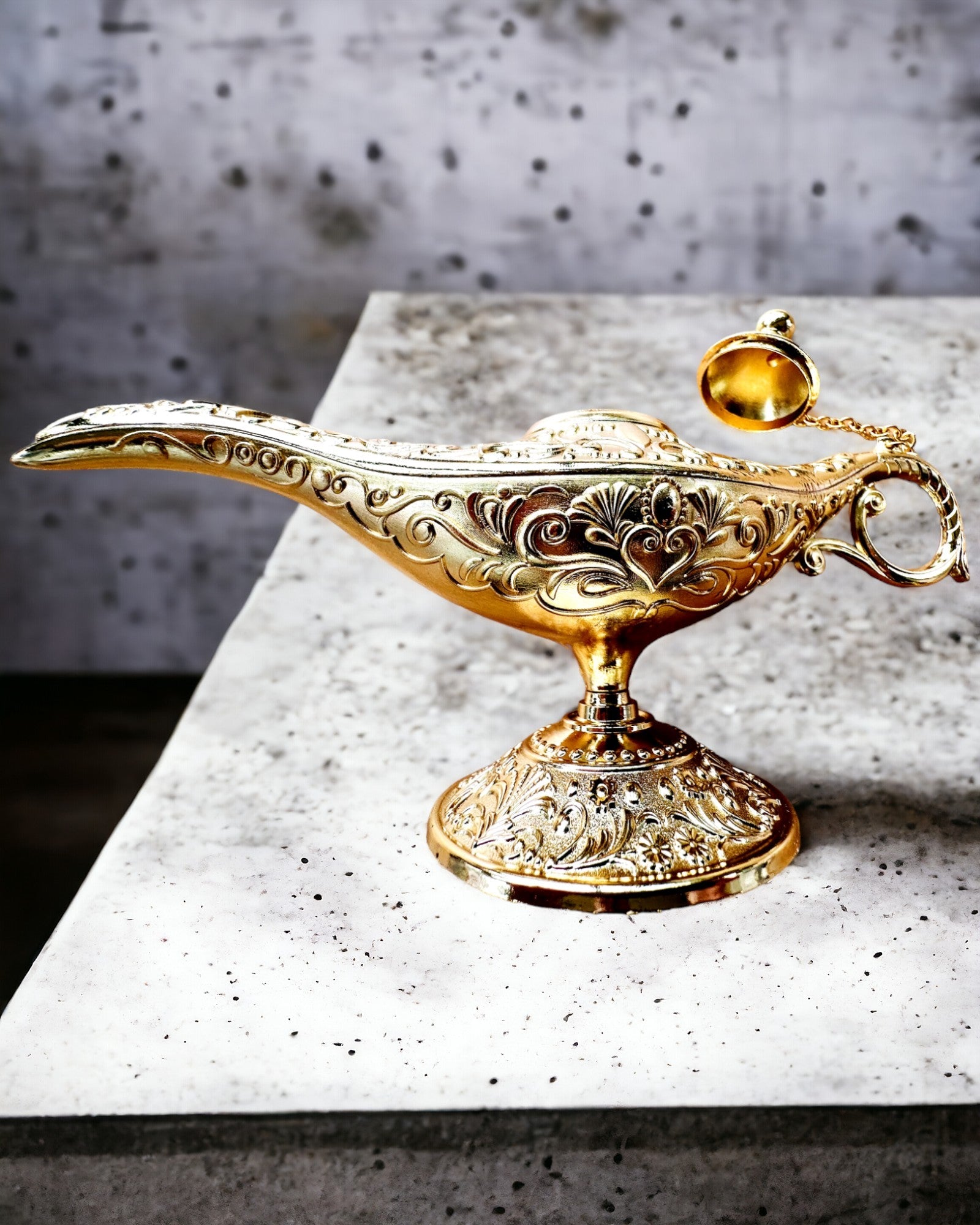 Magische Lamp van Aladdin met Graveeroptie - Klassieke Gouden Variant, verweven