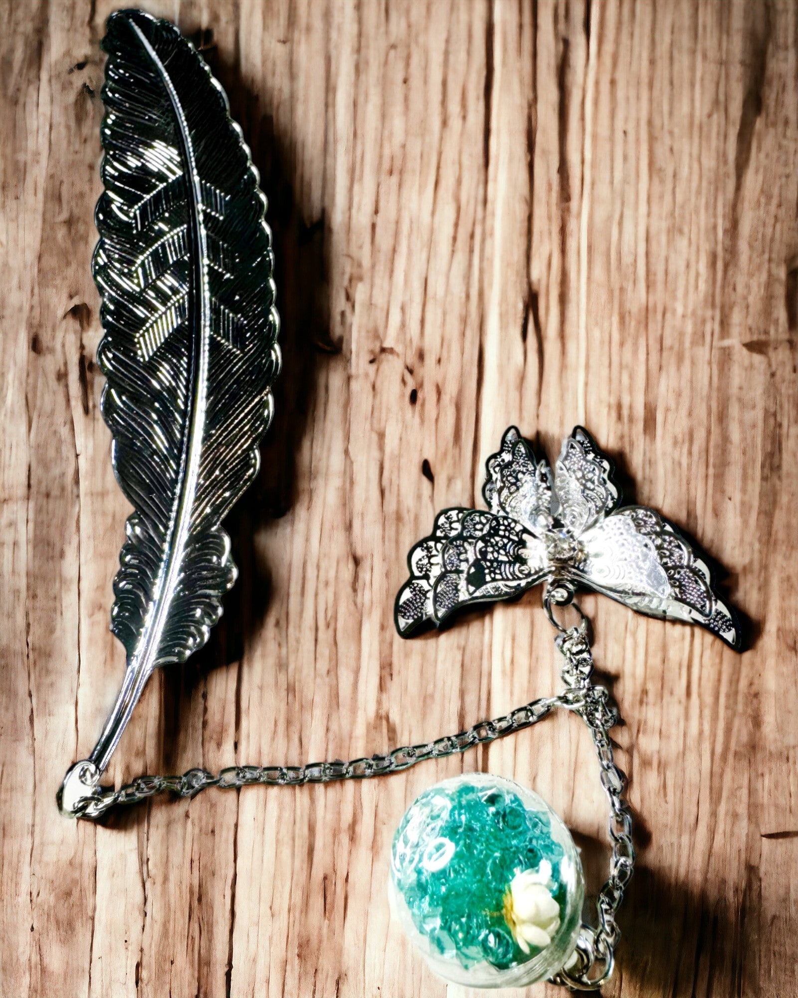 Creatieve Boekenlegger in Retro Stijl met Veer- en Vlindermotief – Elegant Promotiegeschenk, Kleur Zilver/Blauw