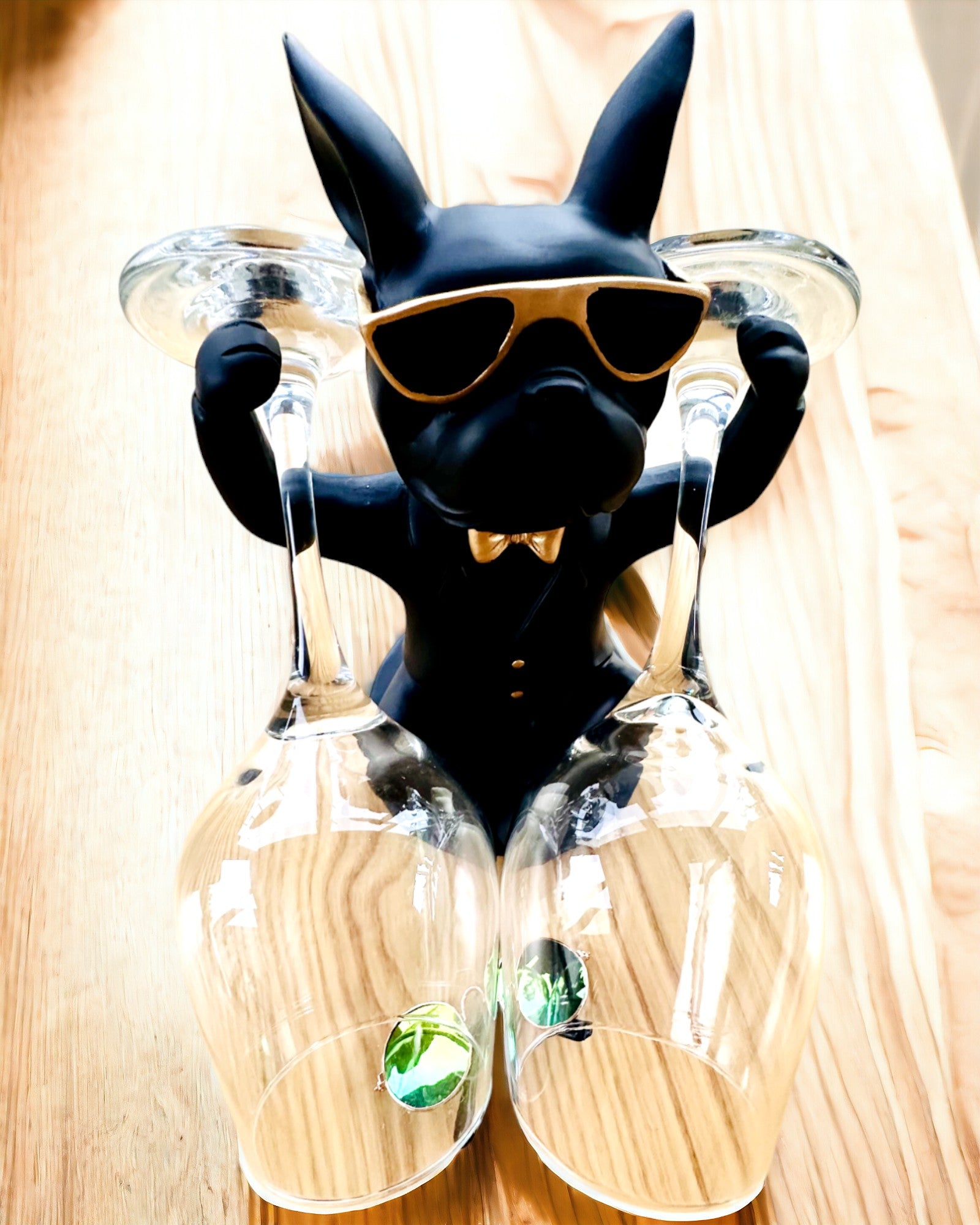 Figurka Bulldog Elegance - Exclusieve wijnglashouder, mogelijkheid tot personalisatie met gravure