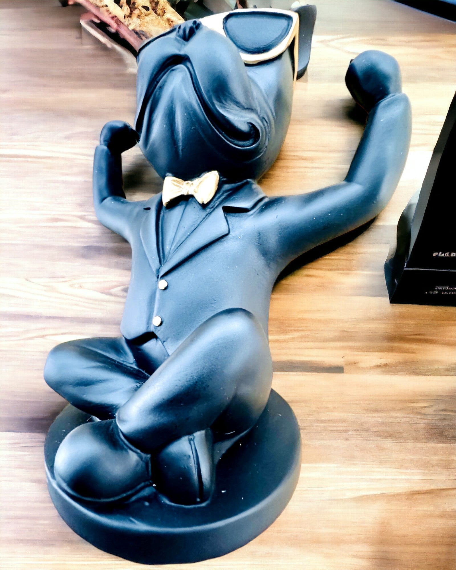 Figurka Bulldog Elegance - Exclusieve wijnglashouder, mogelijkheid tot personalisatie met gravure