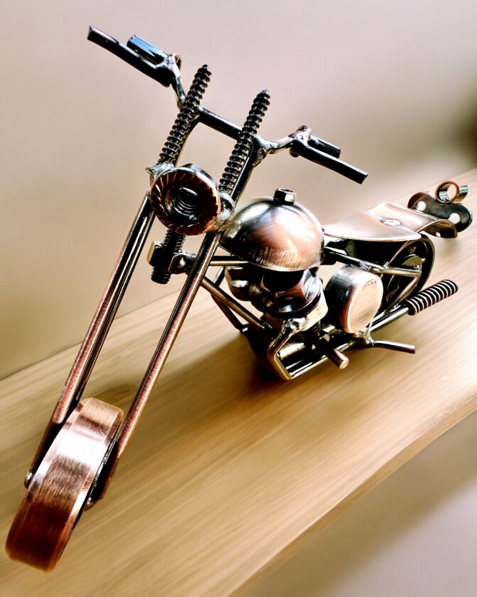 Handgemaakt Motorfietsmodel van ijzer, Chopper, personalisatie, gravure als cadeau