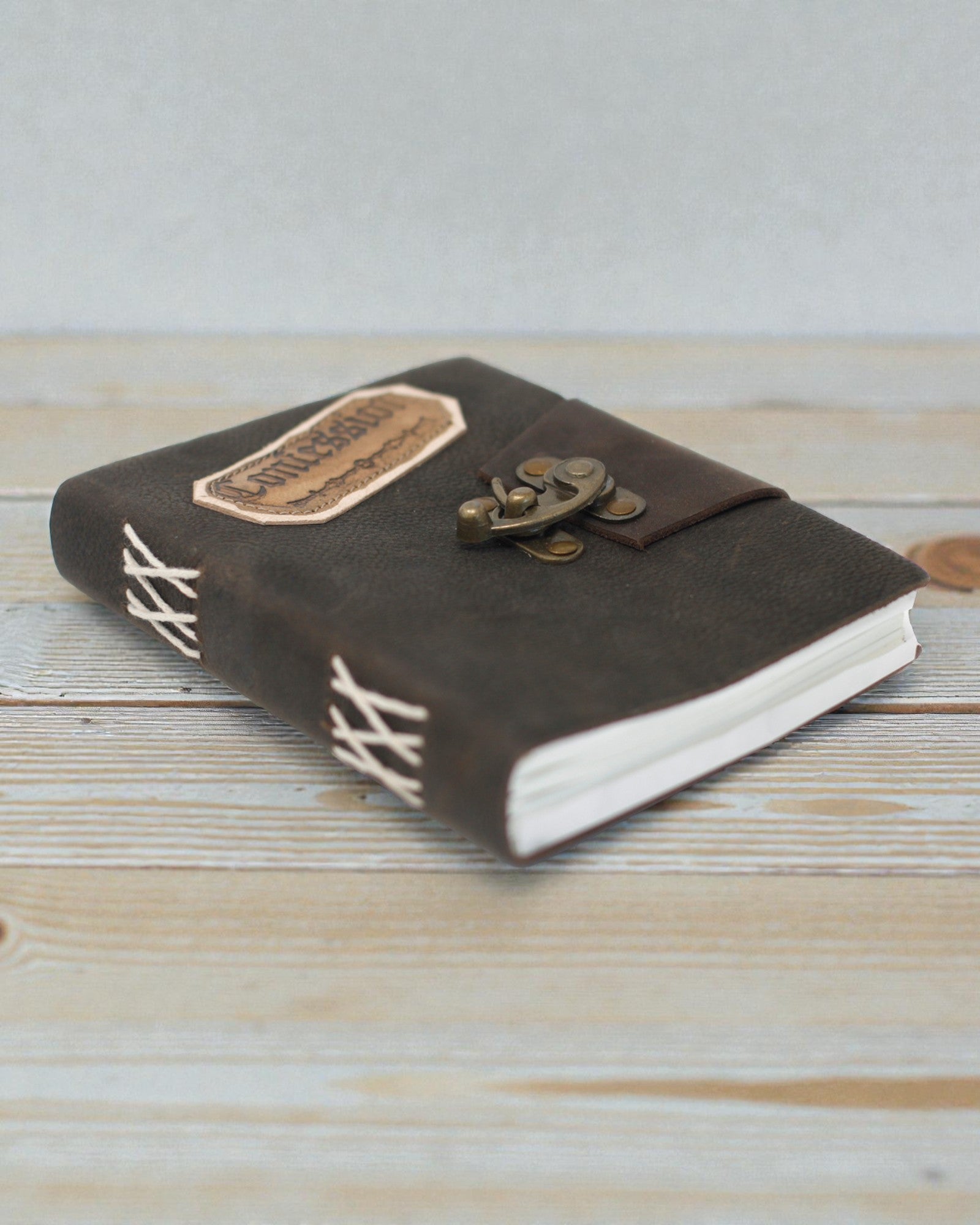 Secretum Anima – Leren aantekenboek Biecht met sluiting