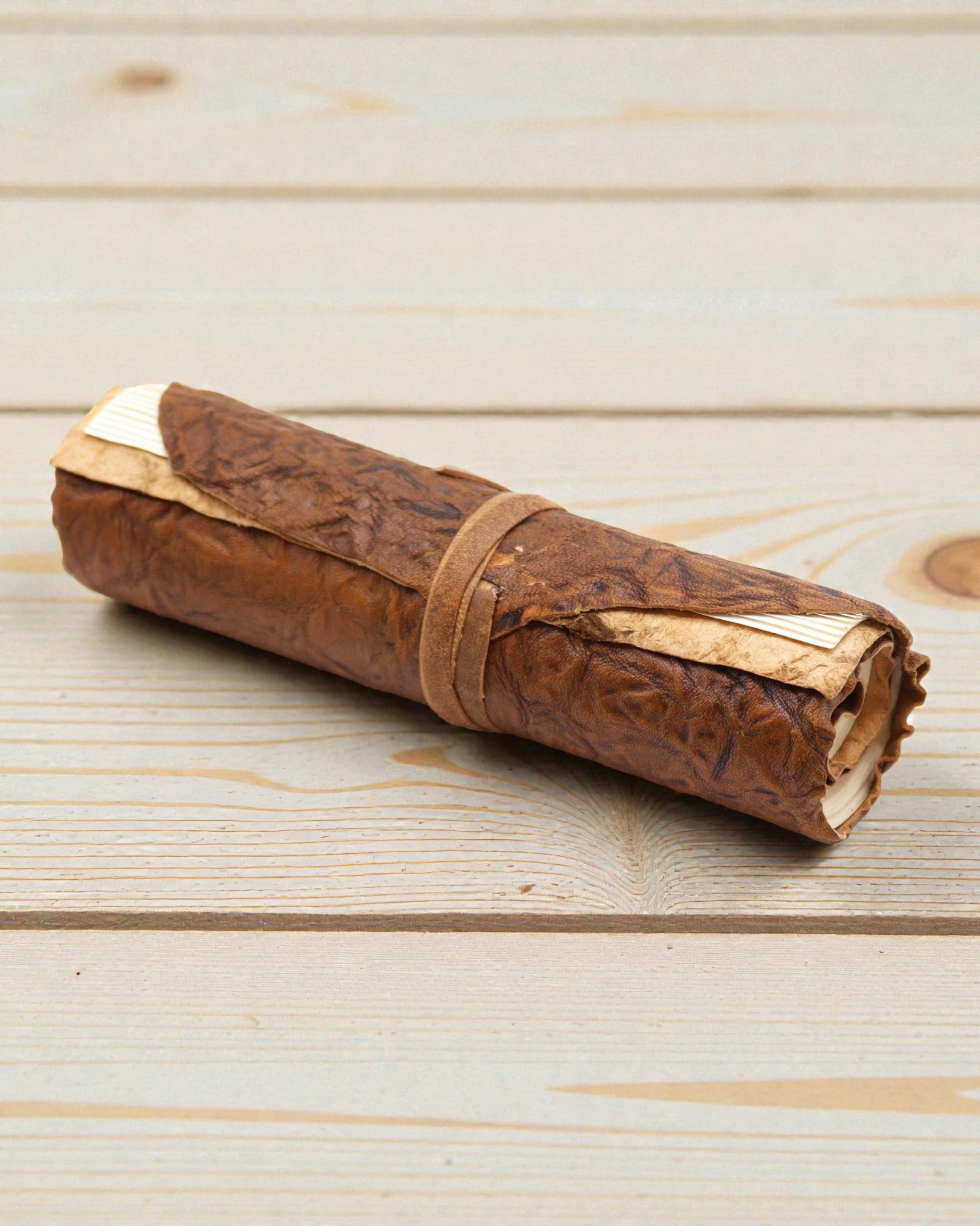 Oprolbaar leren reisnotitieboek – Natuurlijk (21 x 15 cm)