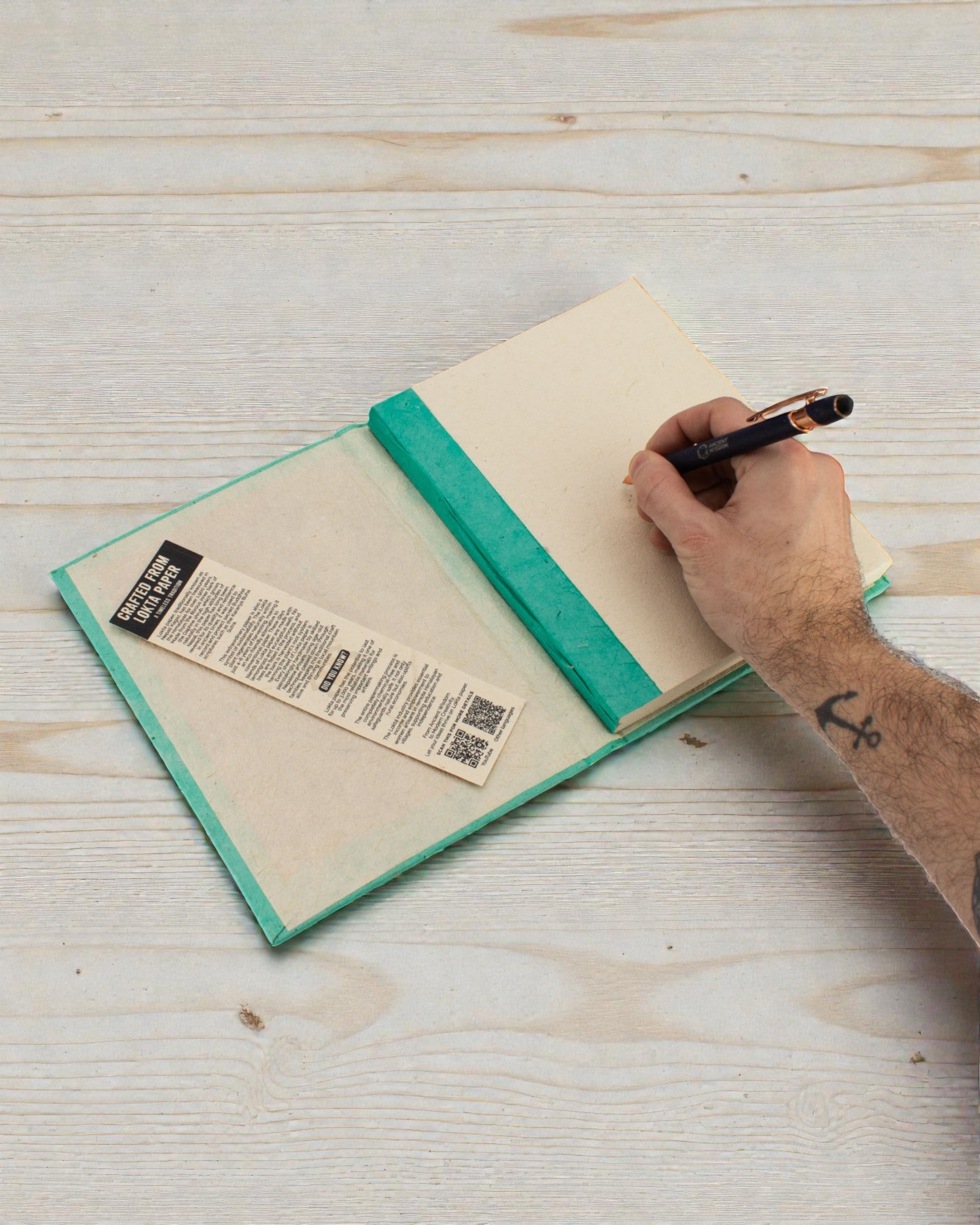 Lokta minitegels notitieboek – Groot (21x15cm) – 45 bladen – Inclusief notitiebladwijzer – Blauwgroen