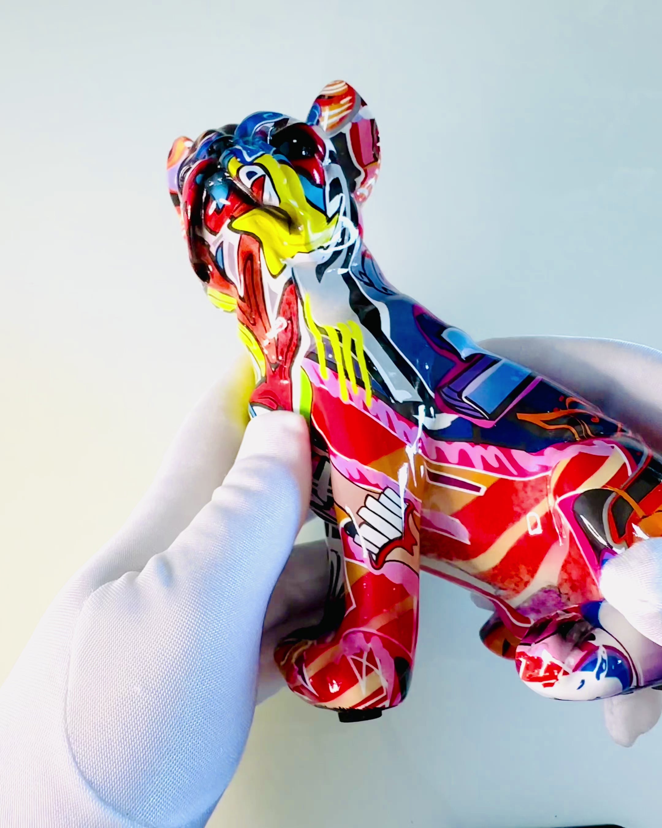 Handgemaakte Franse Bulldog Beeldje in Street Art Stijl met Gravure Optie