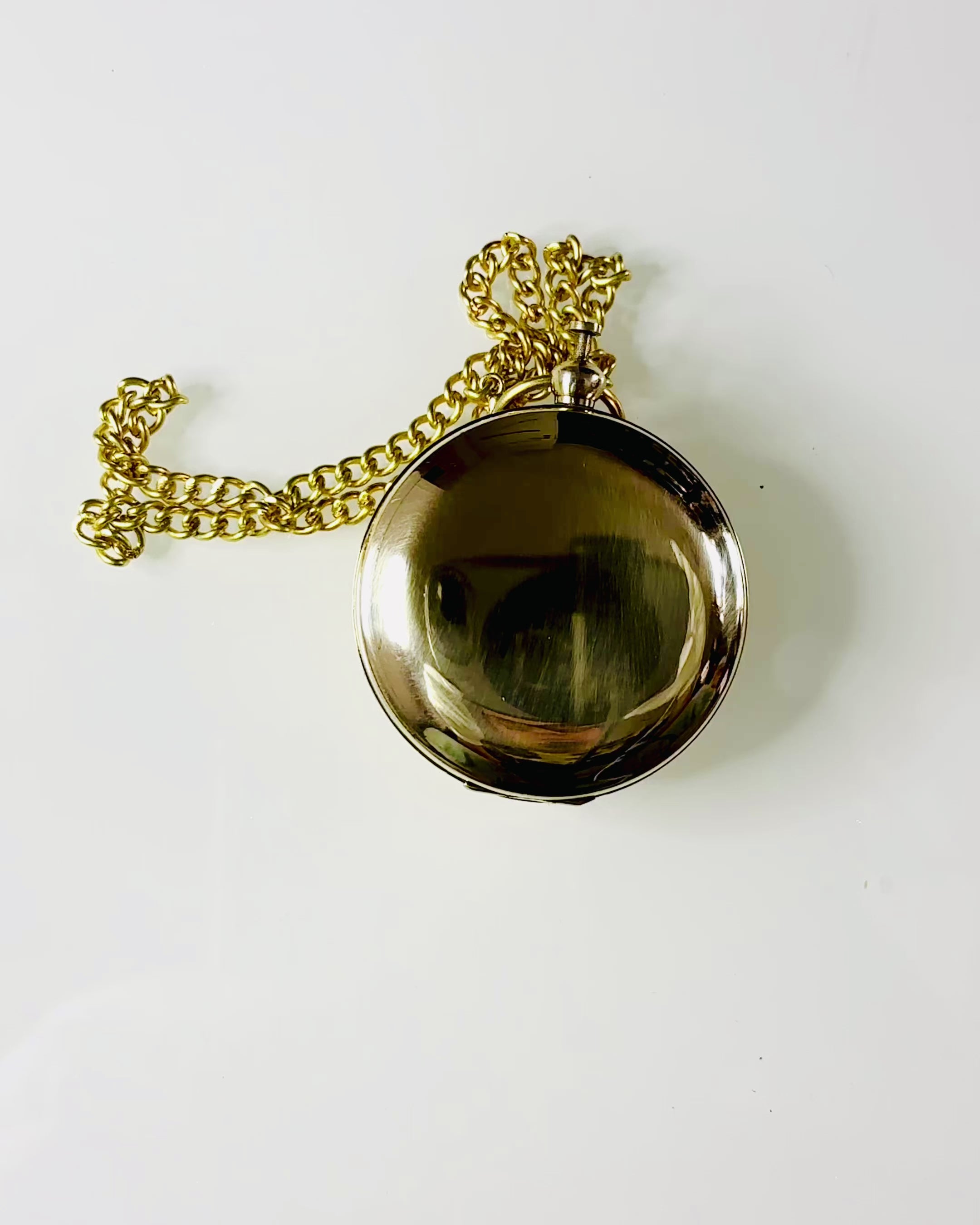 Gouden kleur Kompas Avontuur – Elegante Navigator van Ontdekkingen