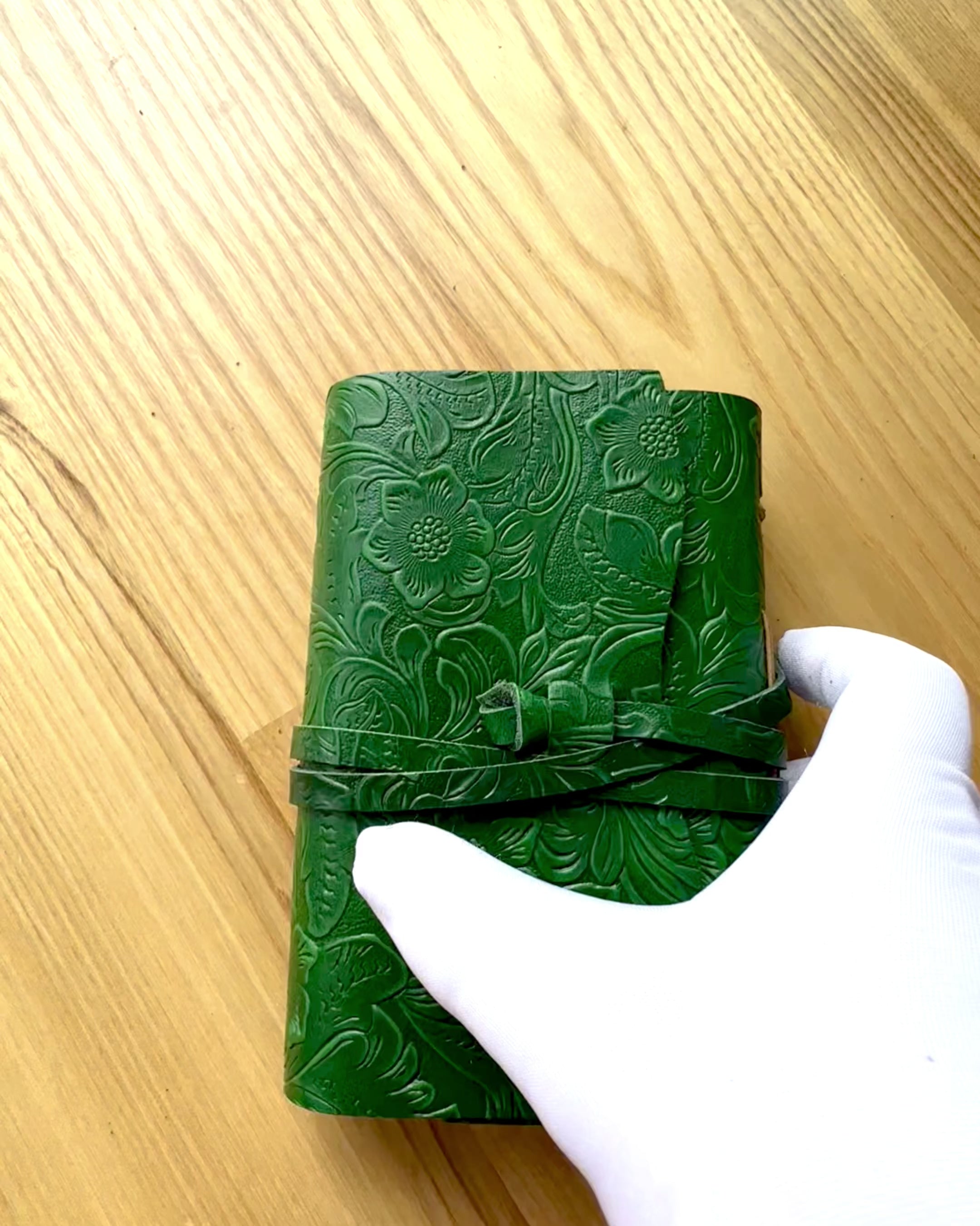 Premium Lederen Notitieboek "Natuurlijke Elegantie" - 200 pagina's, 120g, notitieboek, schetsboek, 2 kleuren beschikbaar, personalisatie met gravure